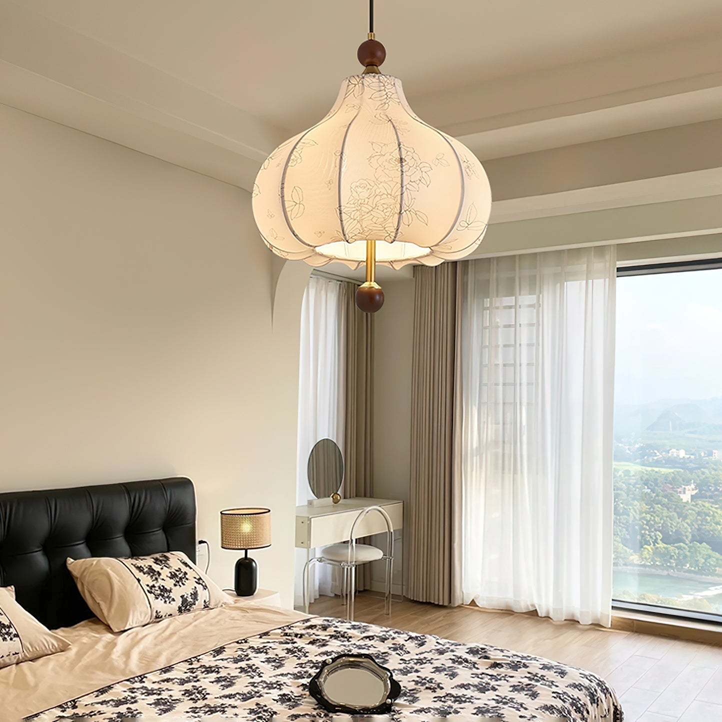 Chestnut Bloom Pendant Lamp - Blowlighting