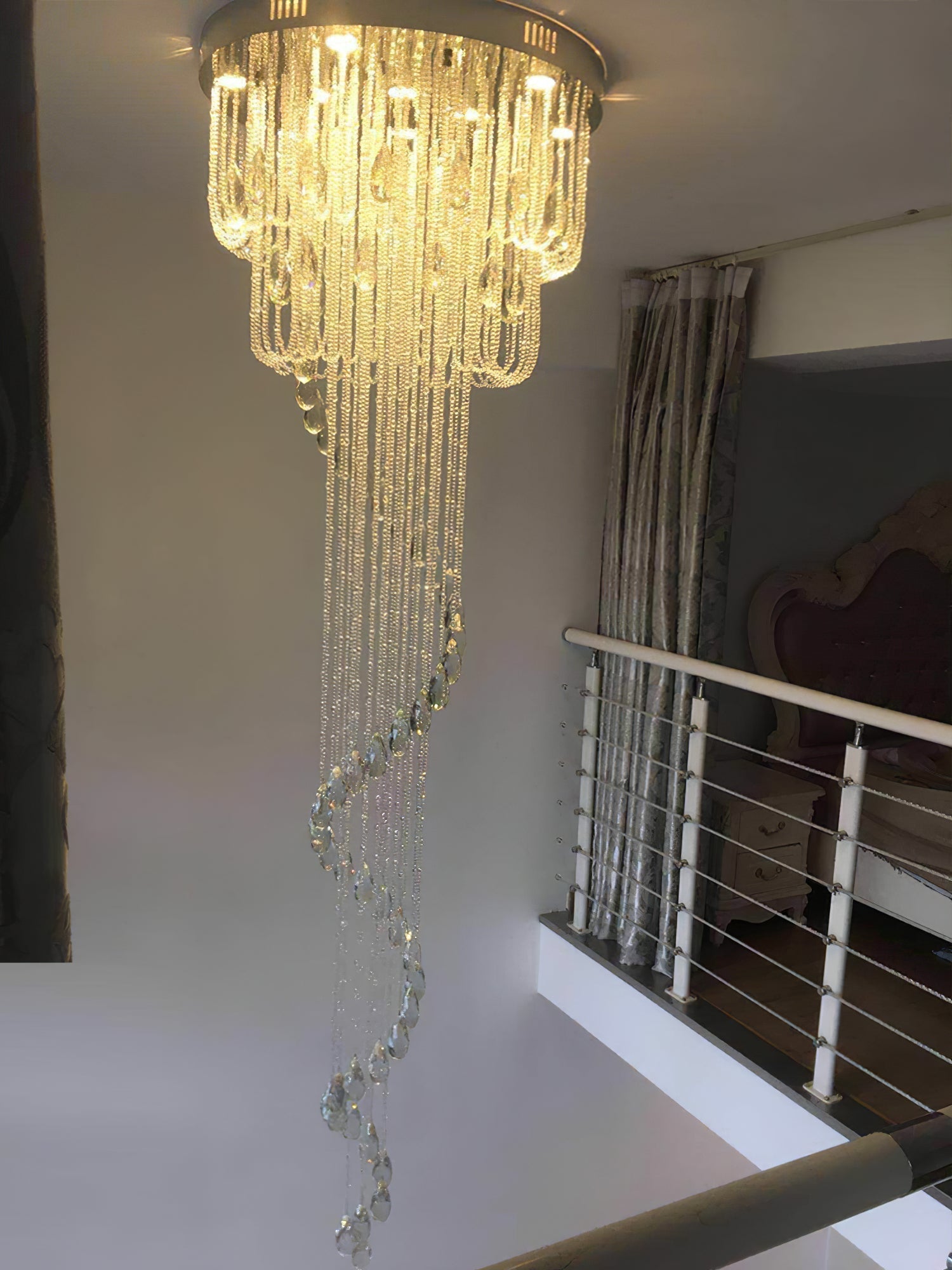 Classic Symphony Spiral Chandelier - Blowlighting