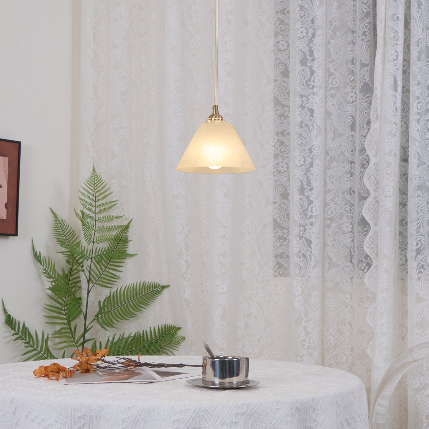 Liora Minimalist Alabaster Pendant Light - Blowlighting