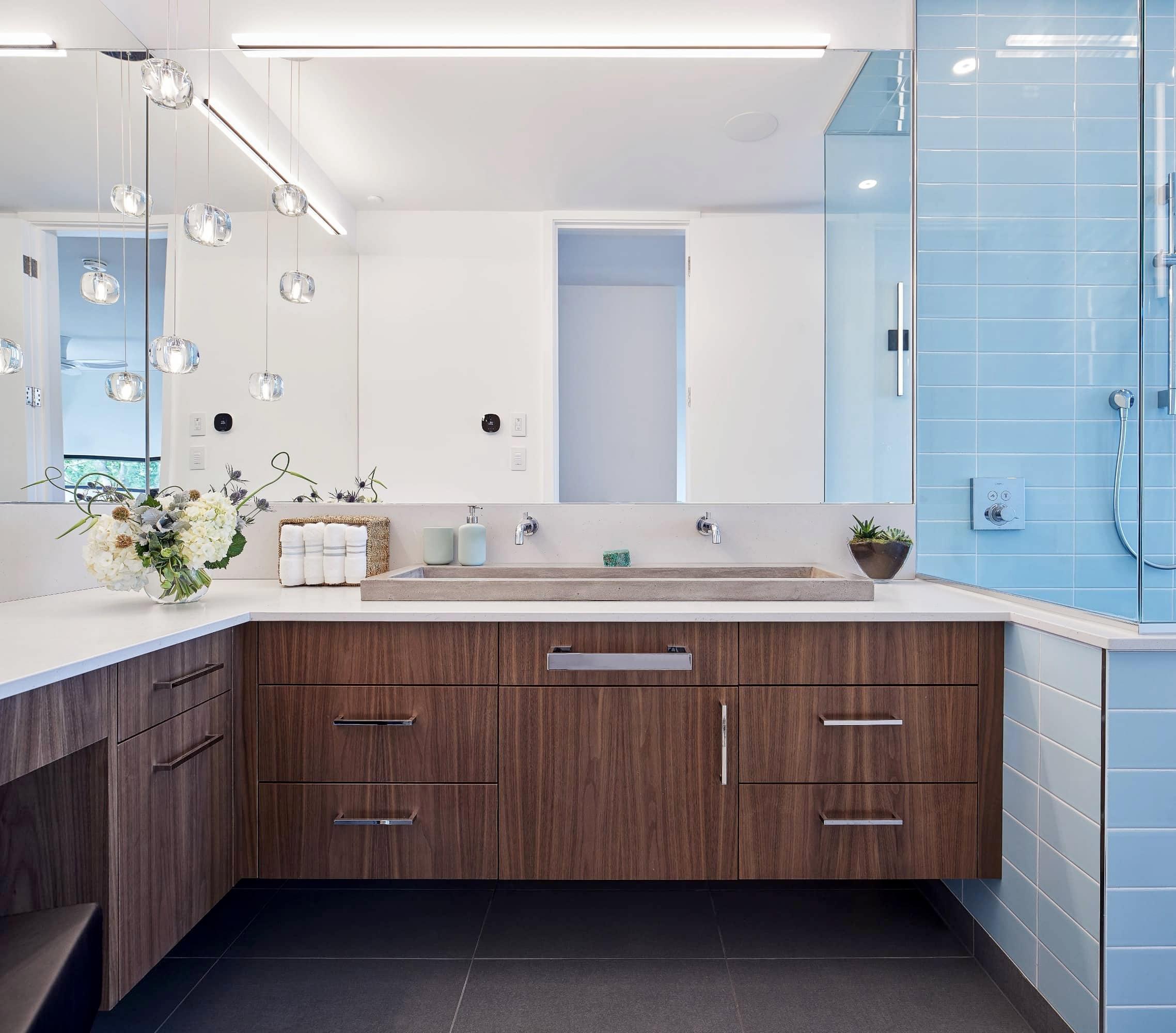 Cubie Chandelier - Blowlighting