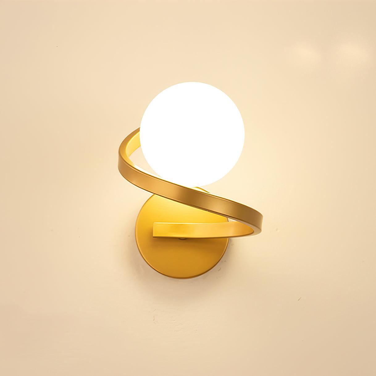 Curved Brass Wall Lamp - Blowlighting