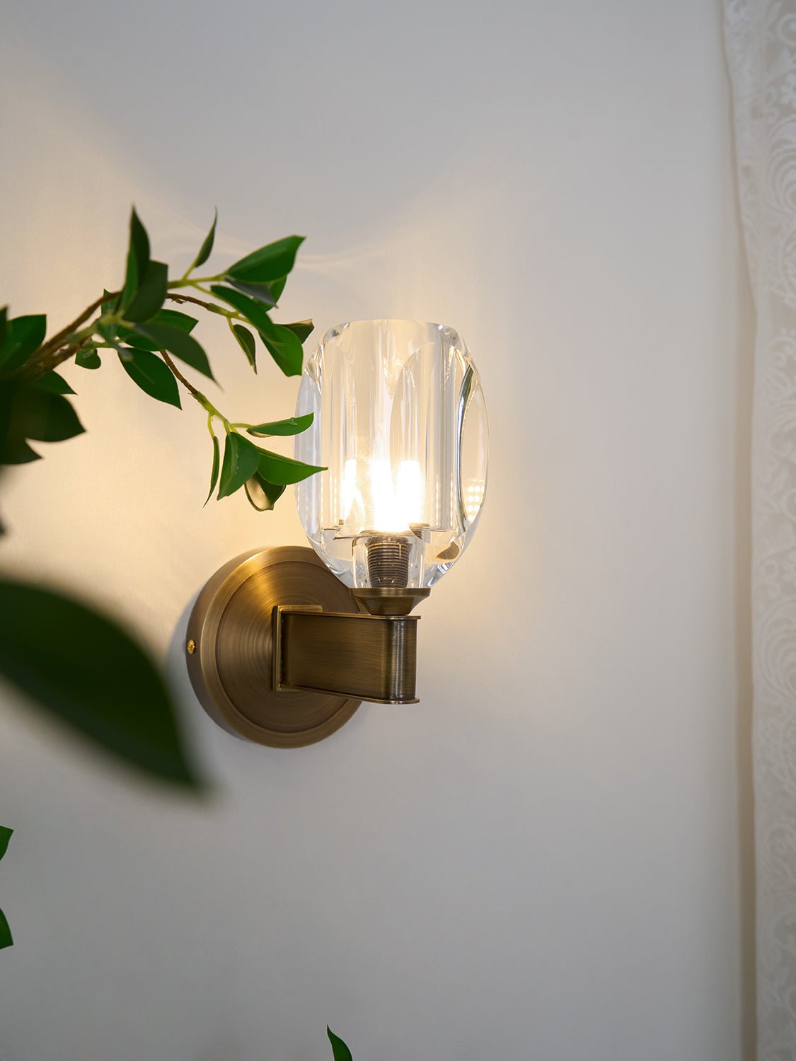 Diamond Crystal Sconce - Blowlighting