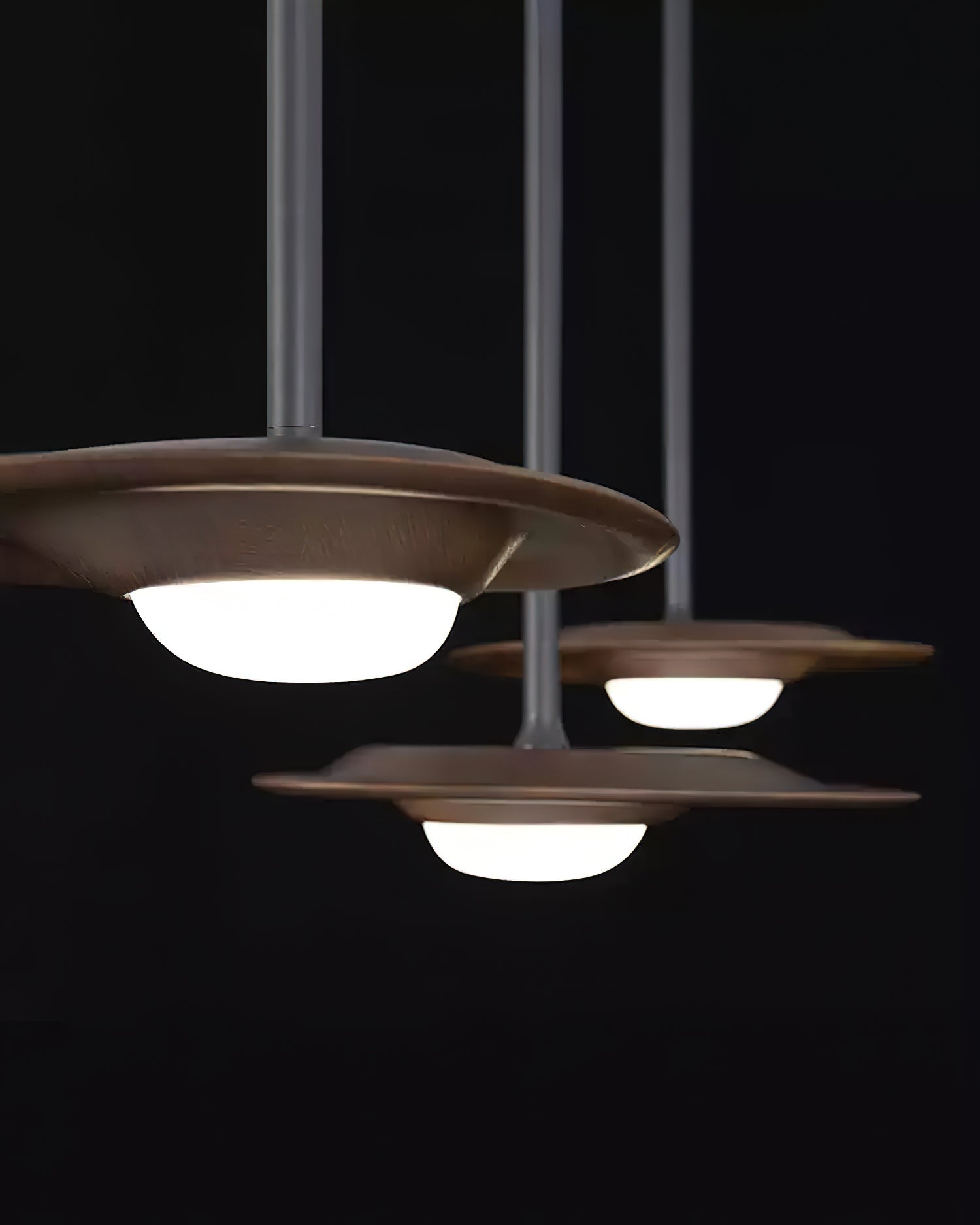 Cesilis Wood Pendant Light - Blowlighting