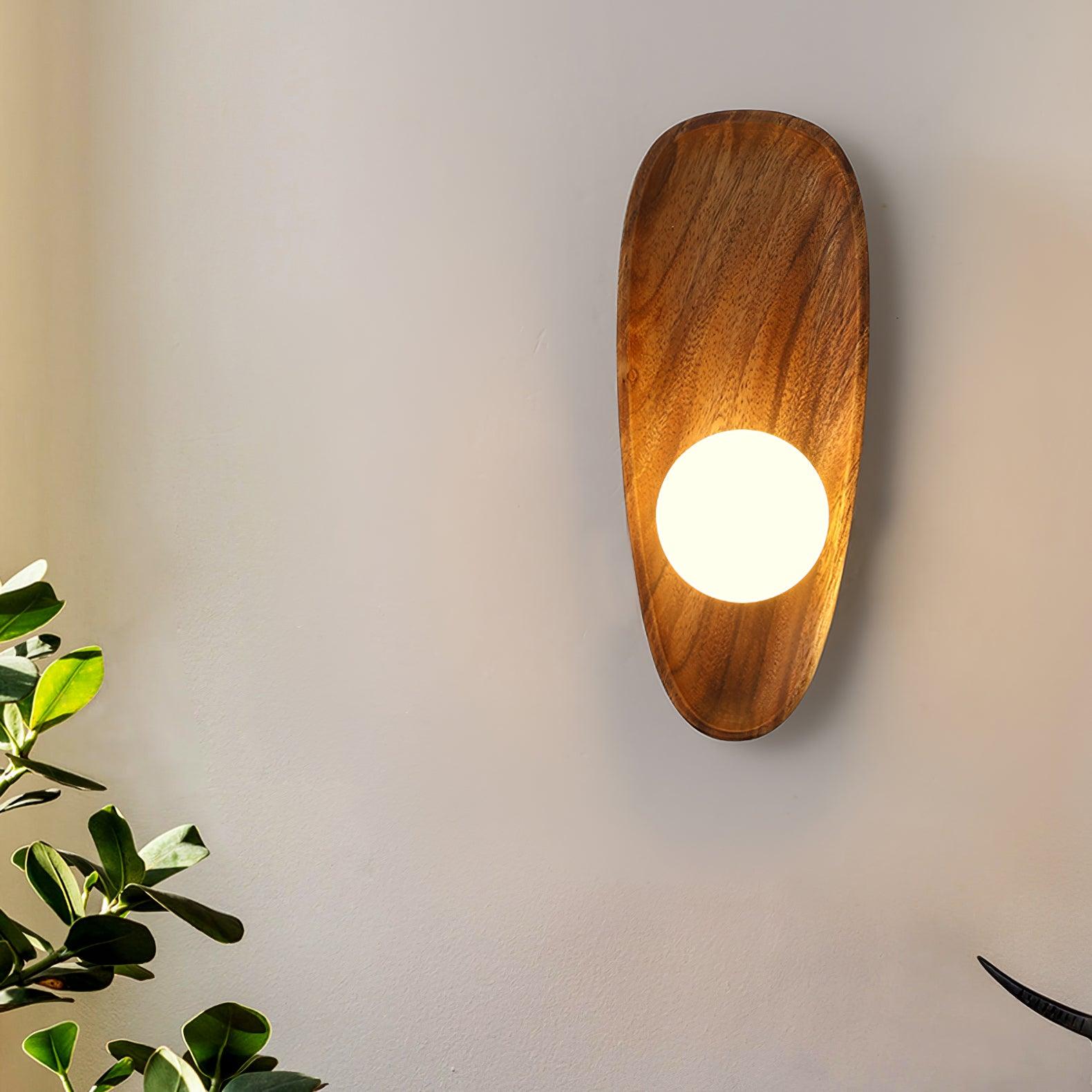 Eivor Wall Lamp - Blowlighting