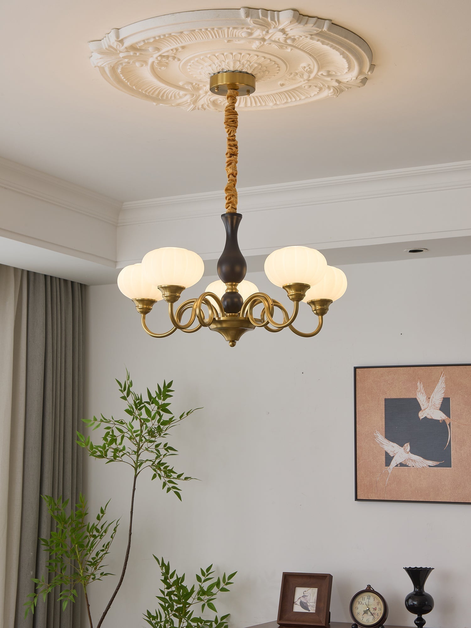 Elaris Chandelier - Blowlighting