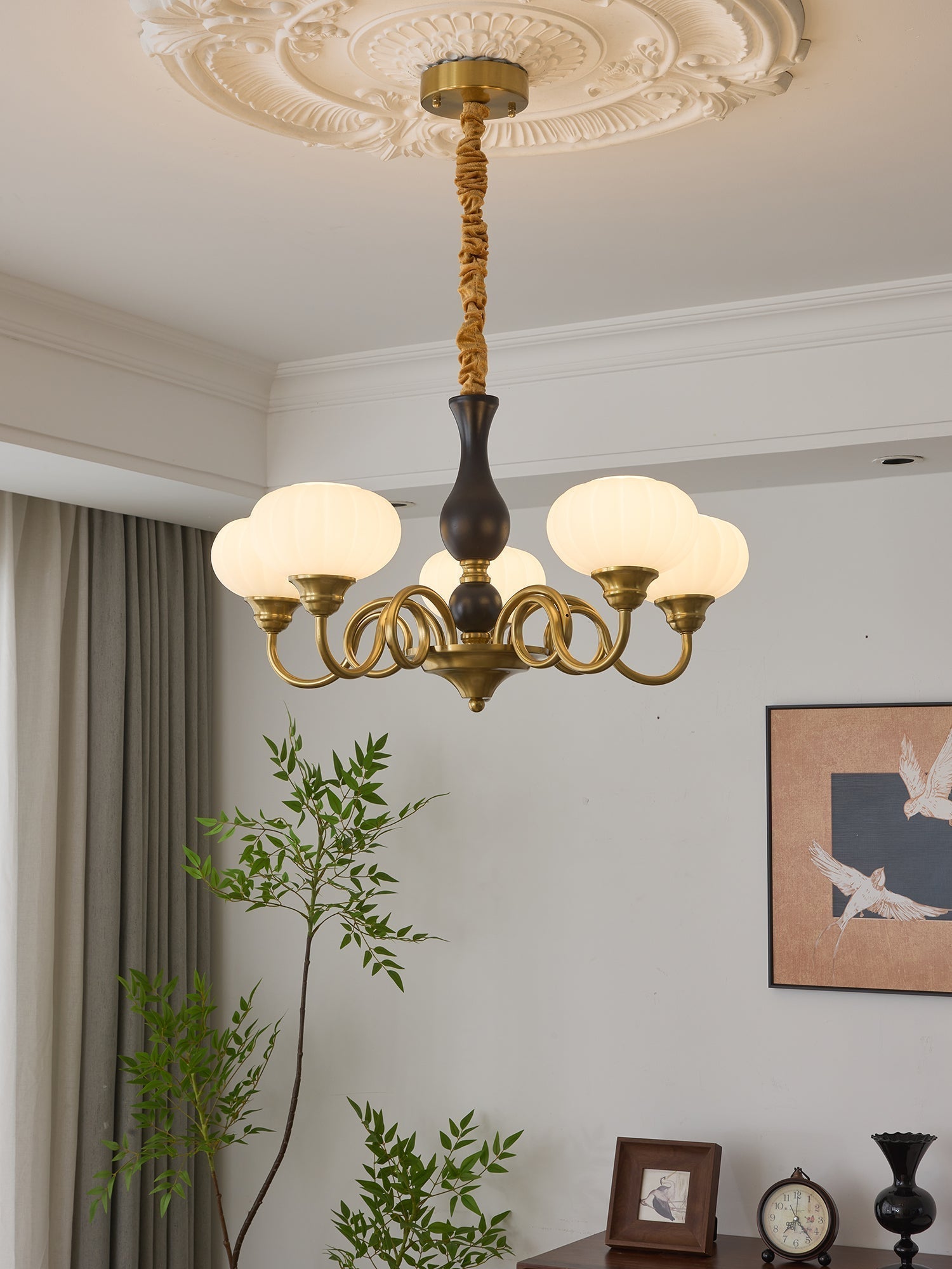 Elaris Chandelier - Blowlighting