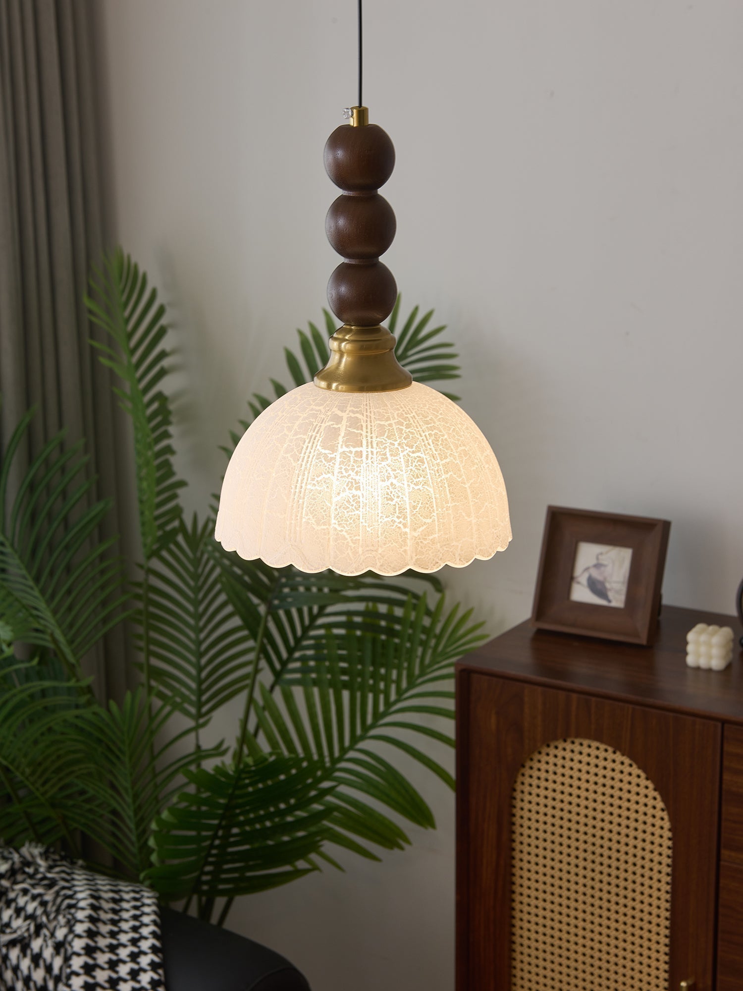 Eloria Pendant Light - Blowlighting