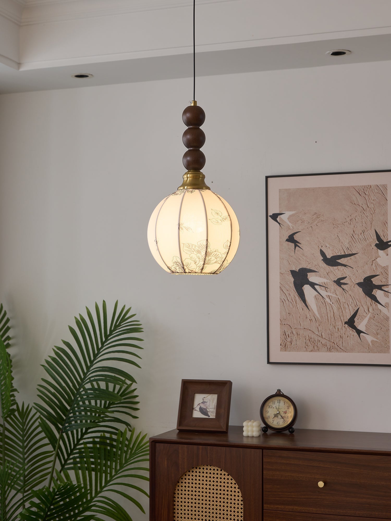 Eloria Pendant Light - Blowlighting