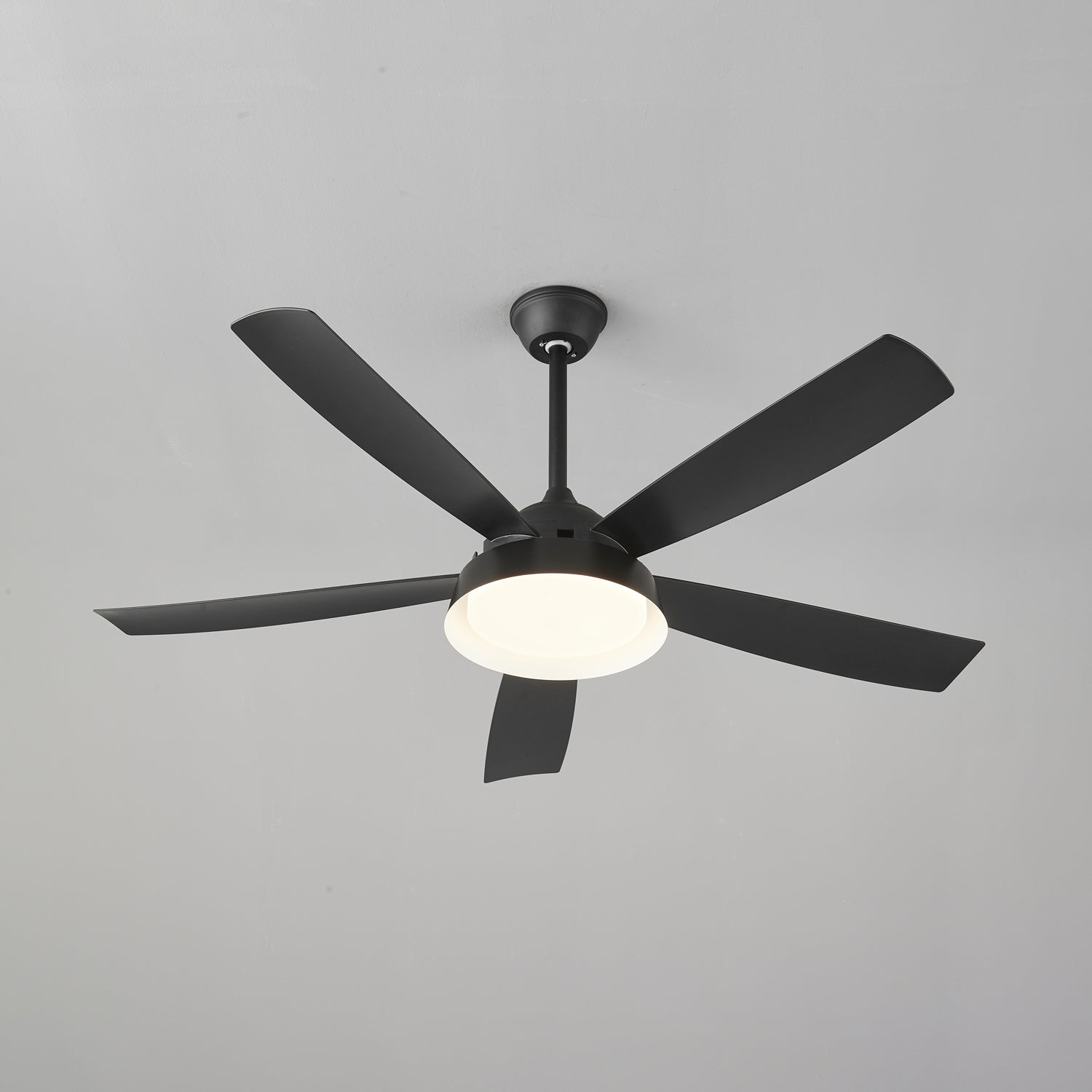 Ventilatore da soffitto Orvino con luce effetto legno, un'altra vista lifestyle