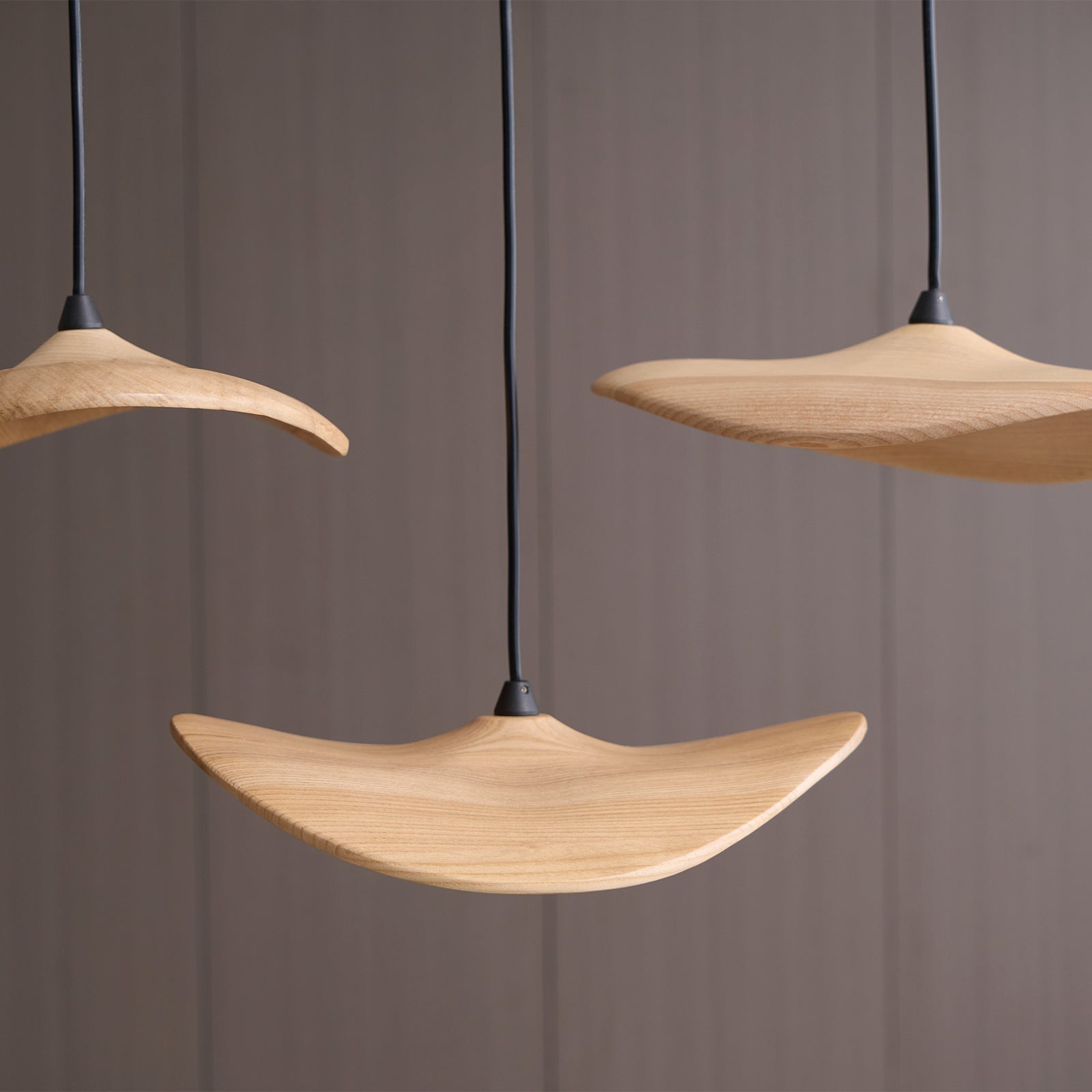 Abbott Modern Minimalist Empty Leaf Metal Wood Chandelier - Blowlighting