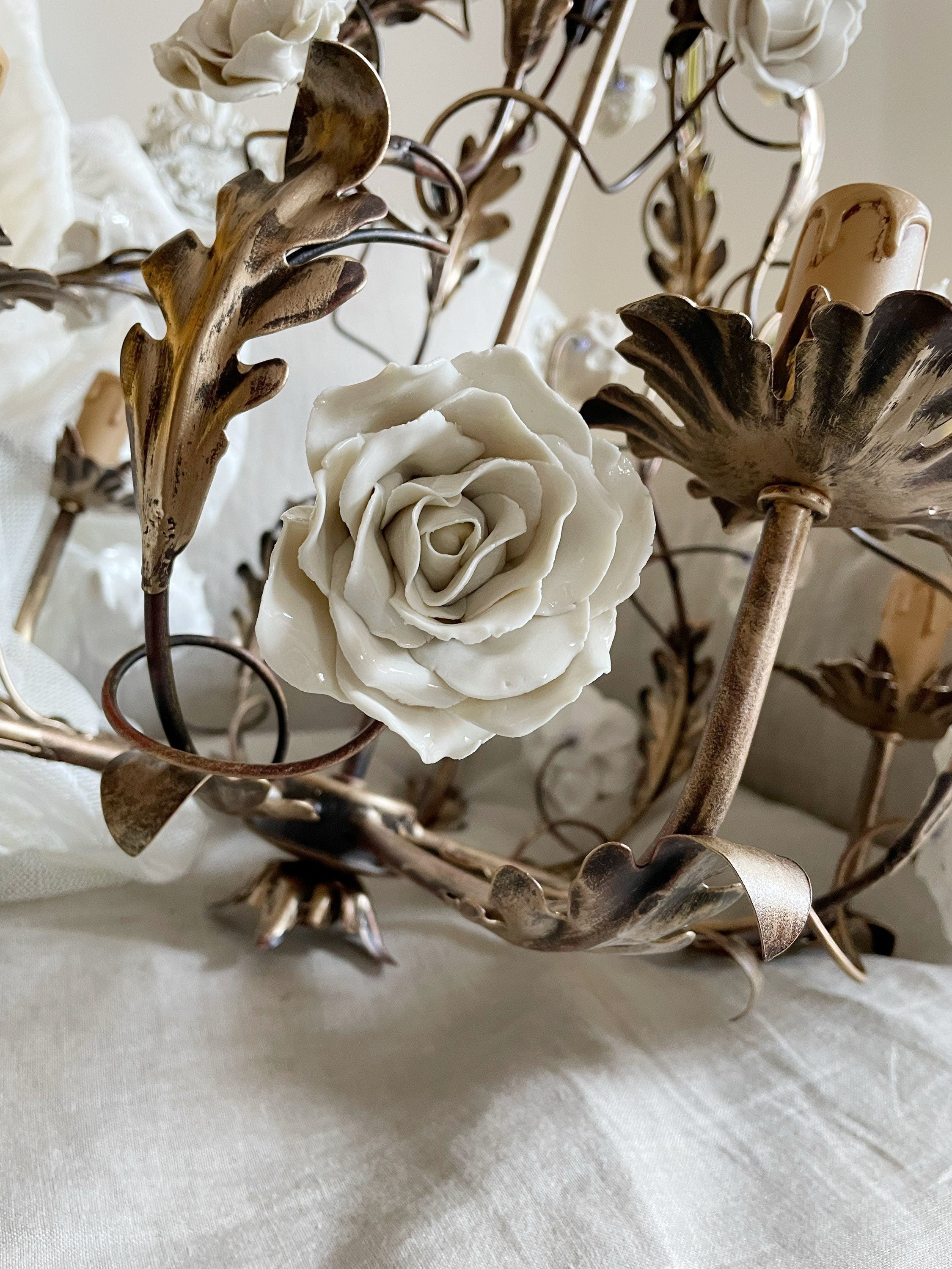 Araeyra Postmodern Luxury Rose Metal Ceramic Chandelier - Lamp Copper