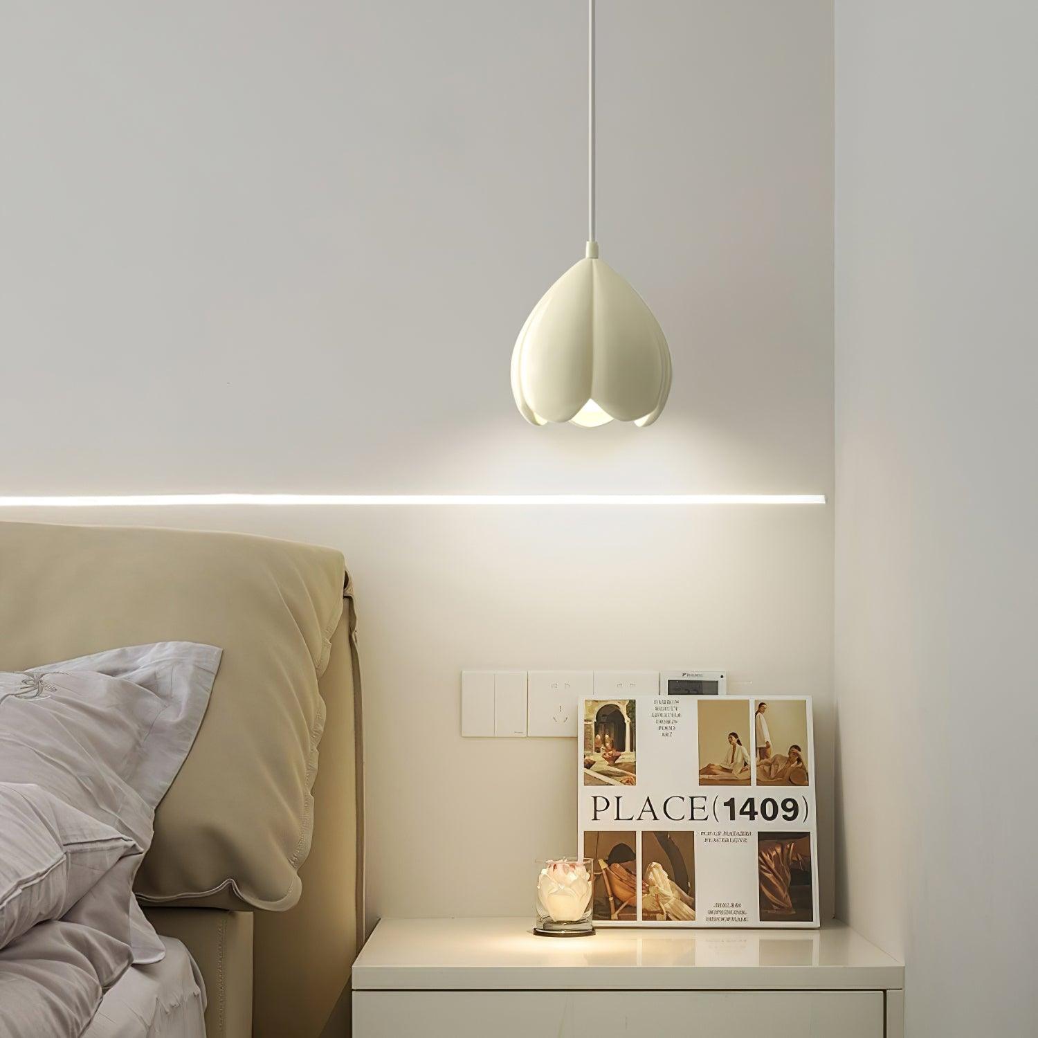 Flower Bud Pendant Lamp - Blowlighting