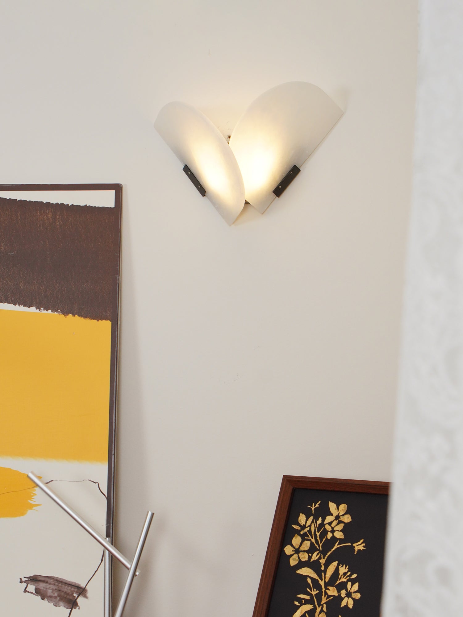 Cevelaris Heart Alabaster Wall Light - Neutralighting