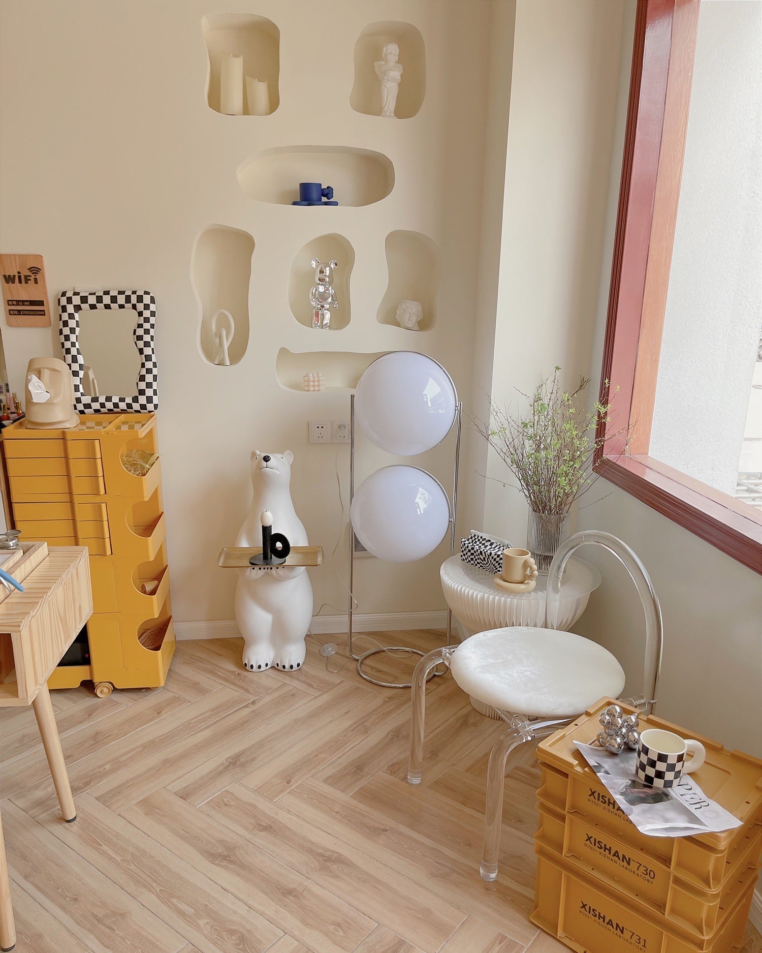 Garrault-Delord Ball Floor Lamp - Lamp Copper