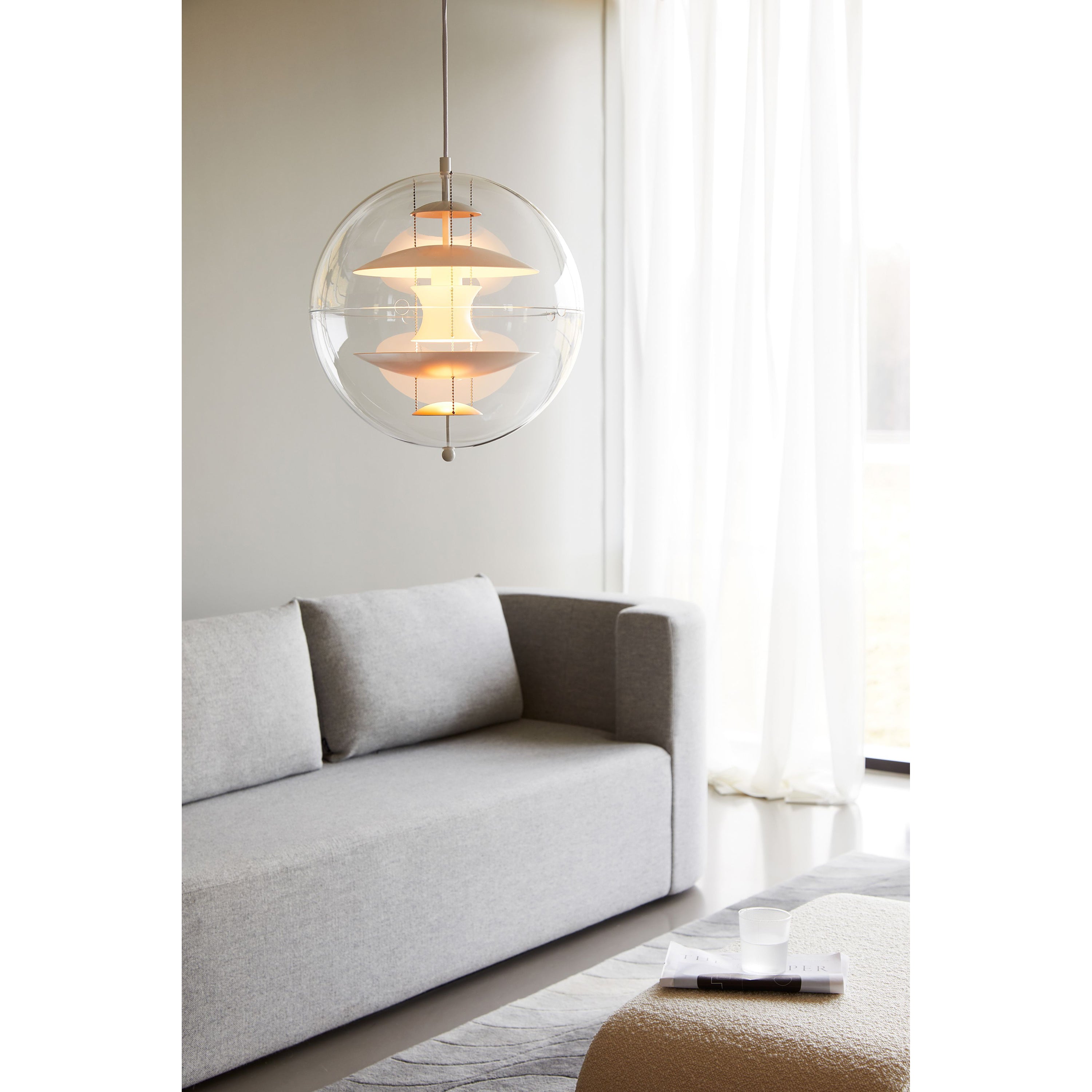 Orlaeen Individual Creativity Globe Metal Acrylic Pendant Lamp - Lamp Copper
