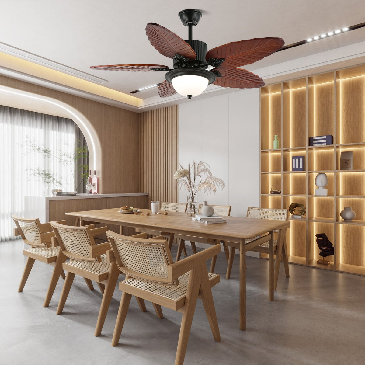 Primo piano delle pale in legno del ventilatore da soffitto Alistair