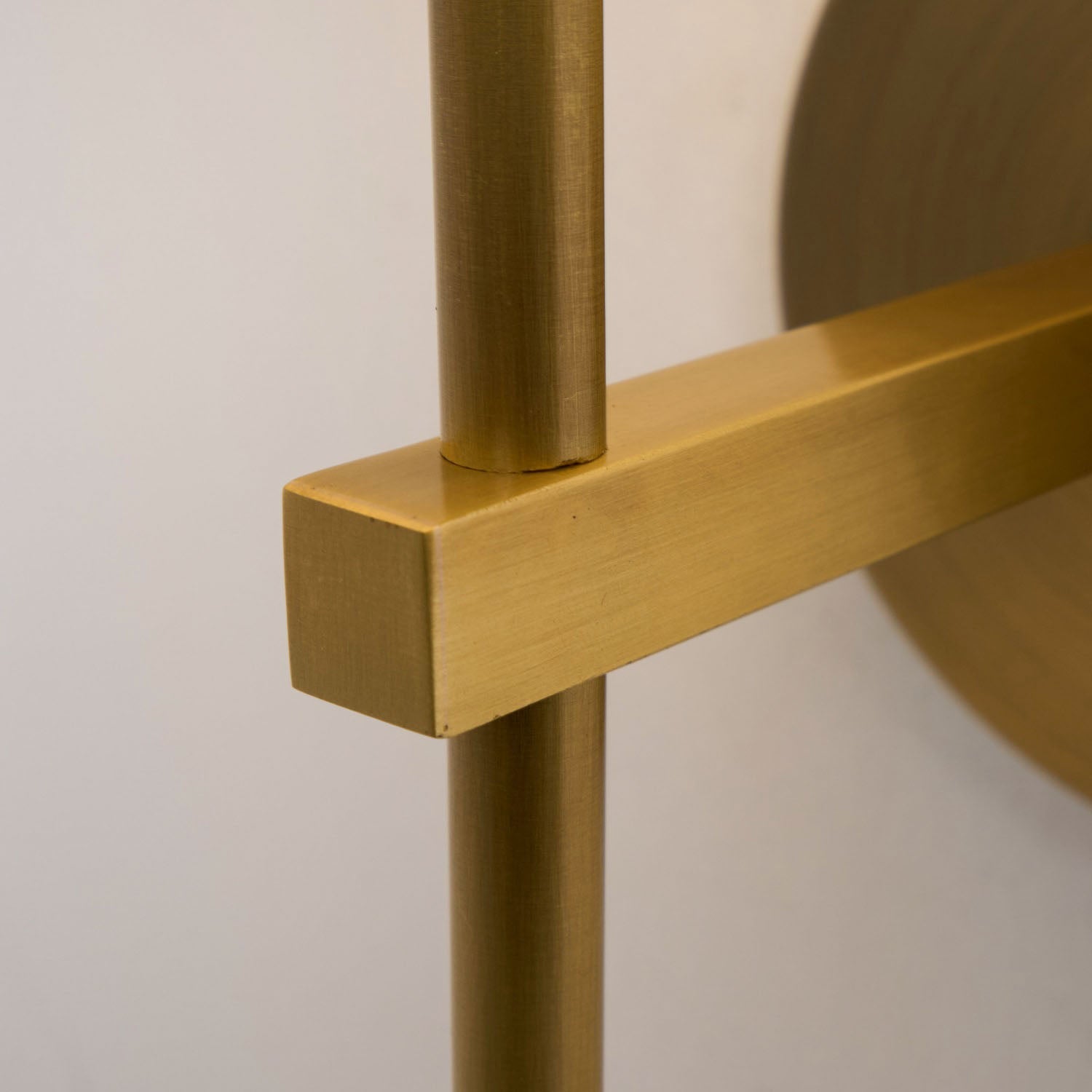 Silva Applique da Parete con Paralume a Cono Bianco in Tessuto
