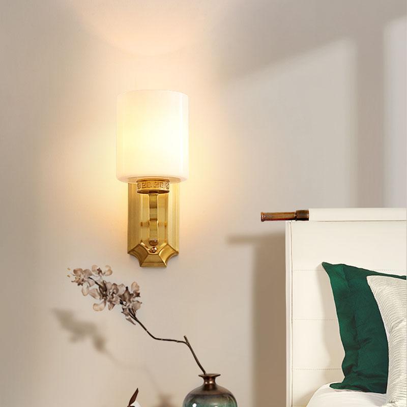 Regal Classic Brass Wall Lamp - Blowlighting
