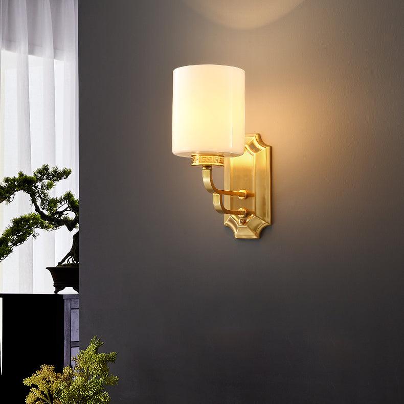 Regal Classic Brass Wall Lamp - Blowlighting