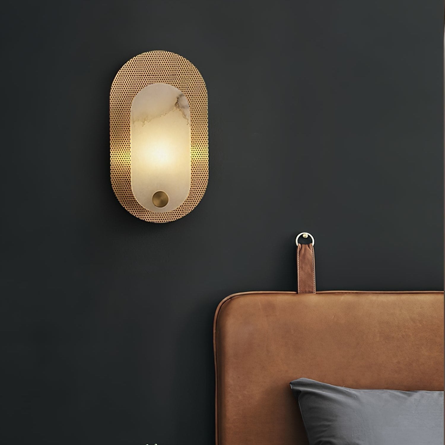 Clio Alabaster Wall Lamp - Neutralighting