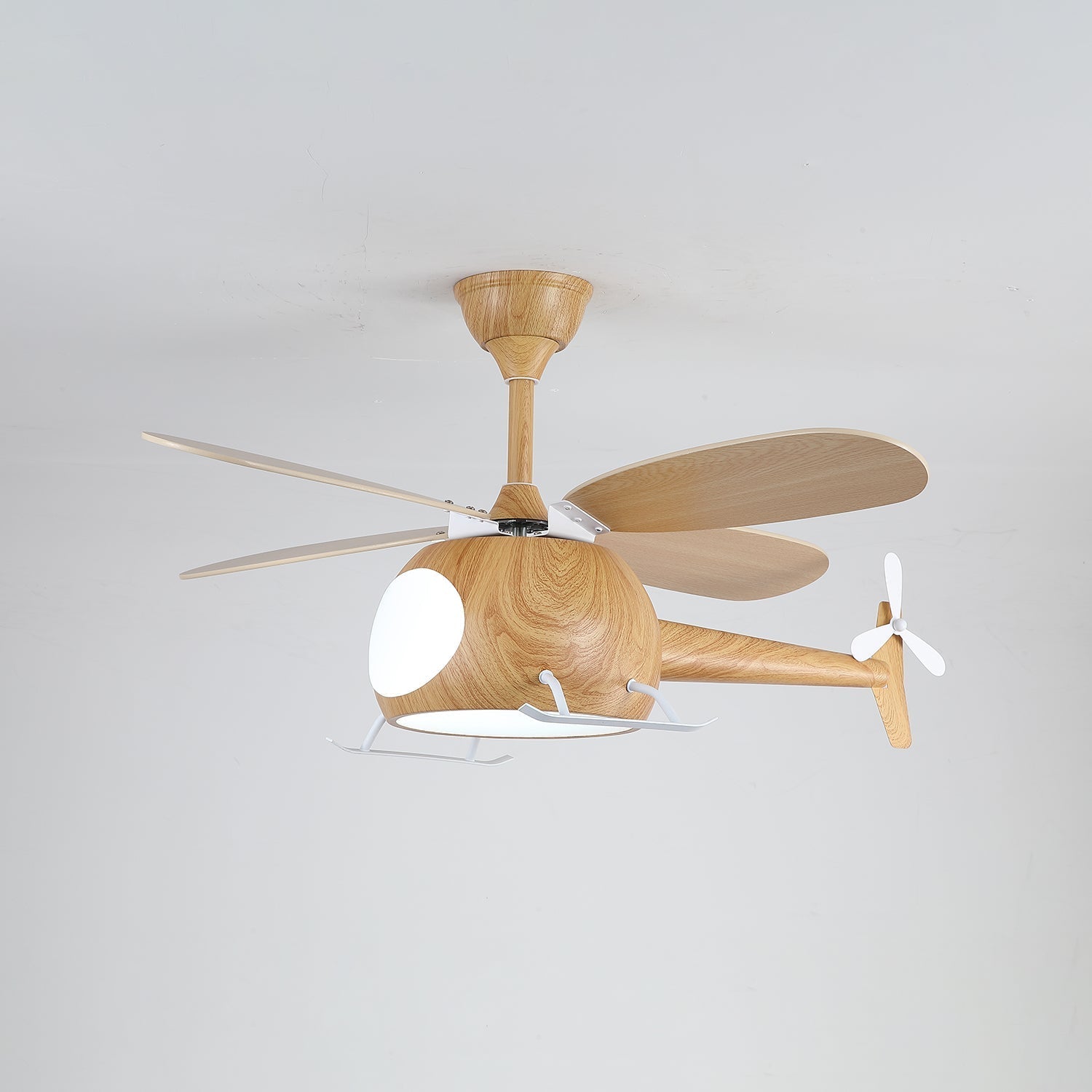Ventilatore con luce Aviara in un moderno ambiente per bambini
