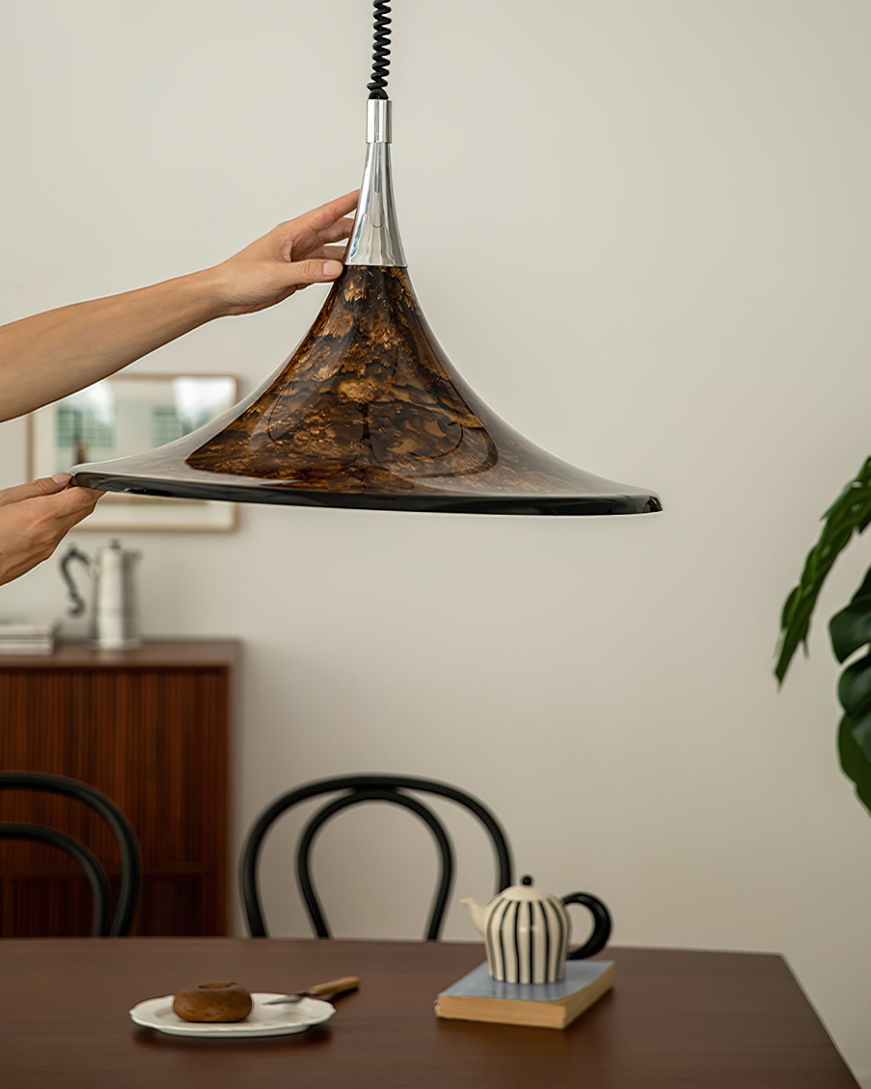 Horn of Light Pendant Lamp - Blowlighting