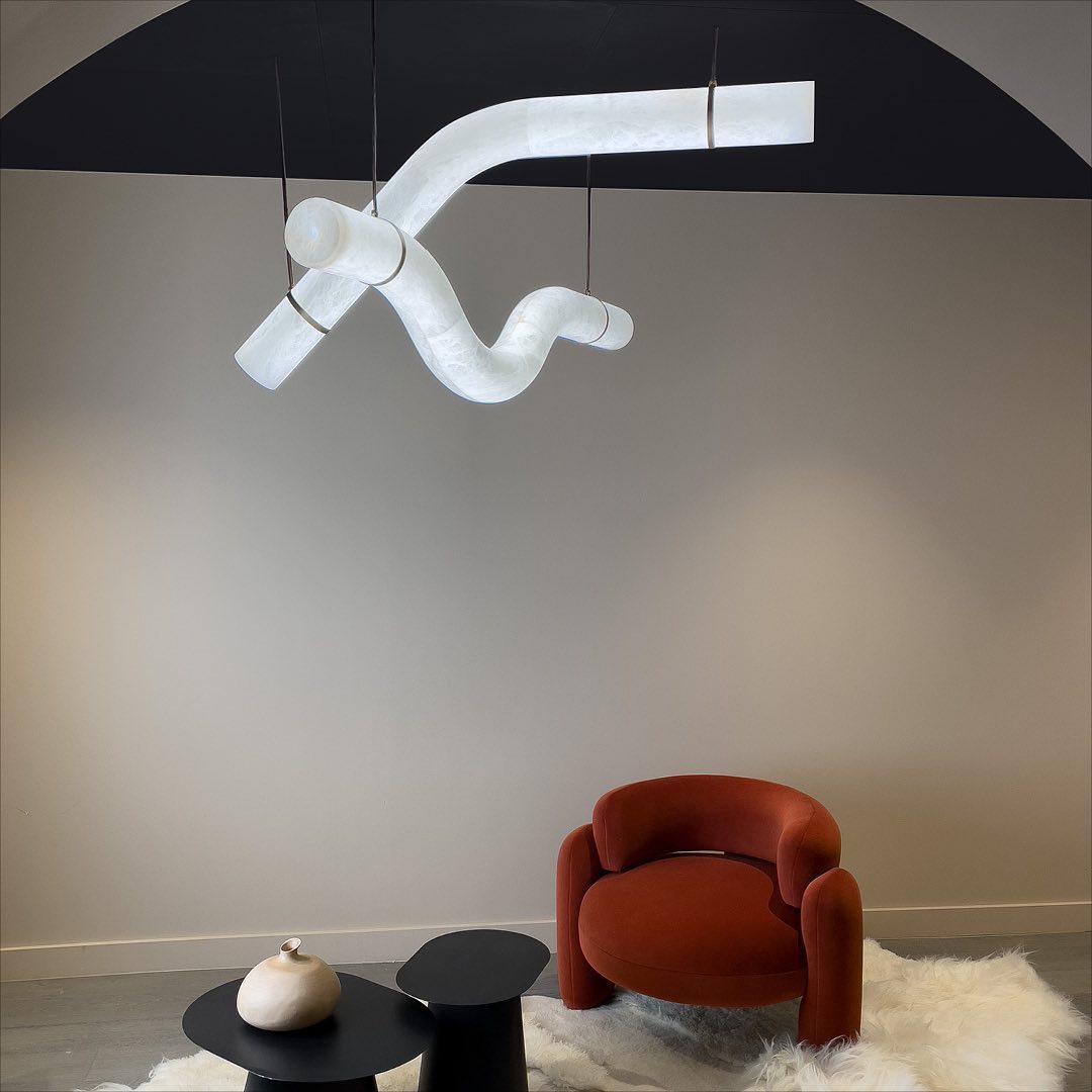 Utalyra Curved Alabaster Pendant Light - Neutralighting