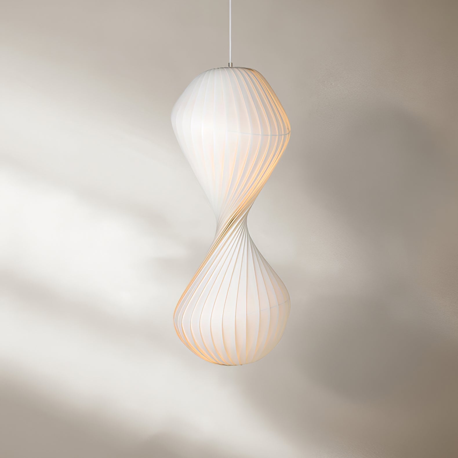 Isadora Pendant Lamp - Blowlighting