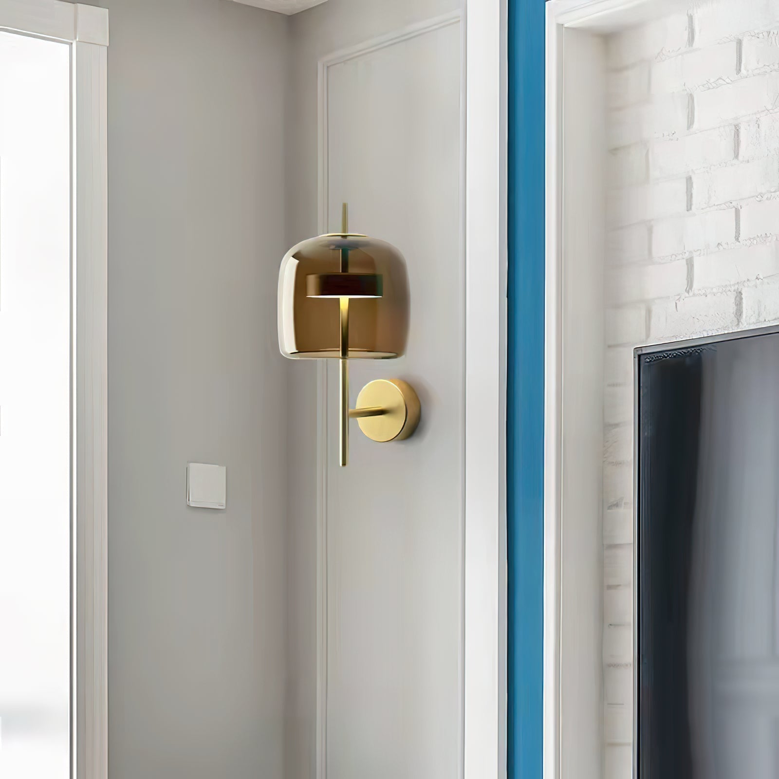 Hourglass Wall Sconce - Blowlighting