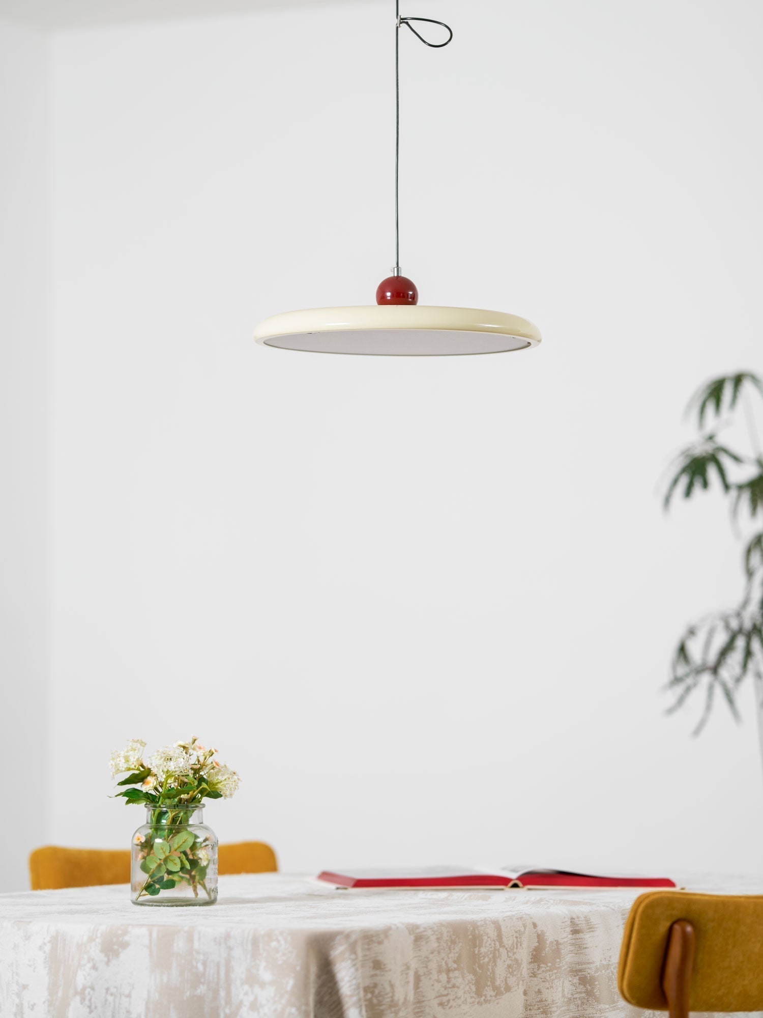Lola Swing Pendant Lamp - Blowlighting