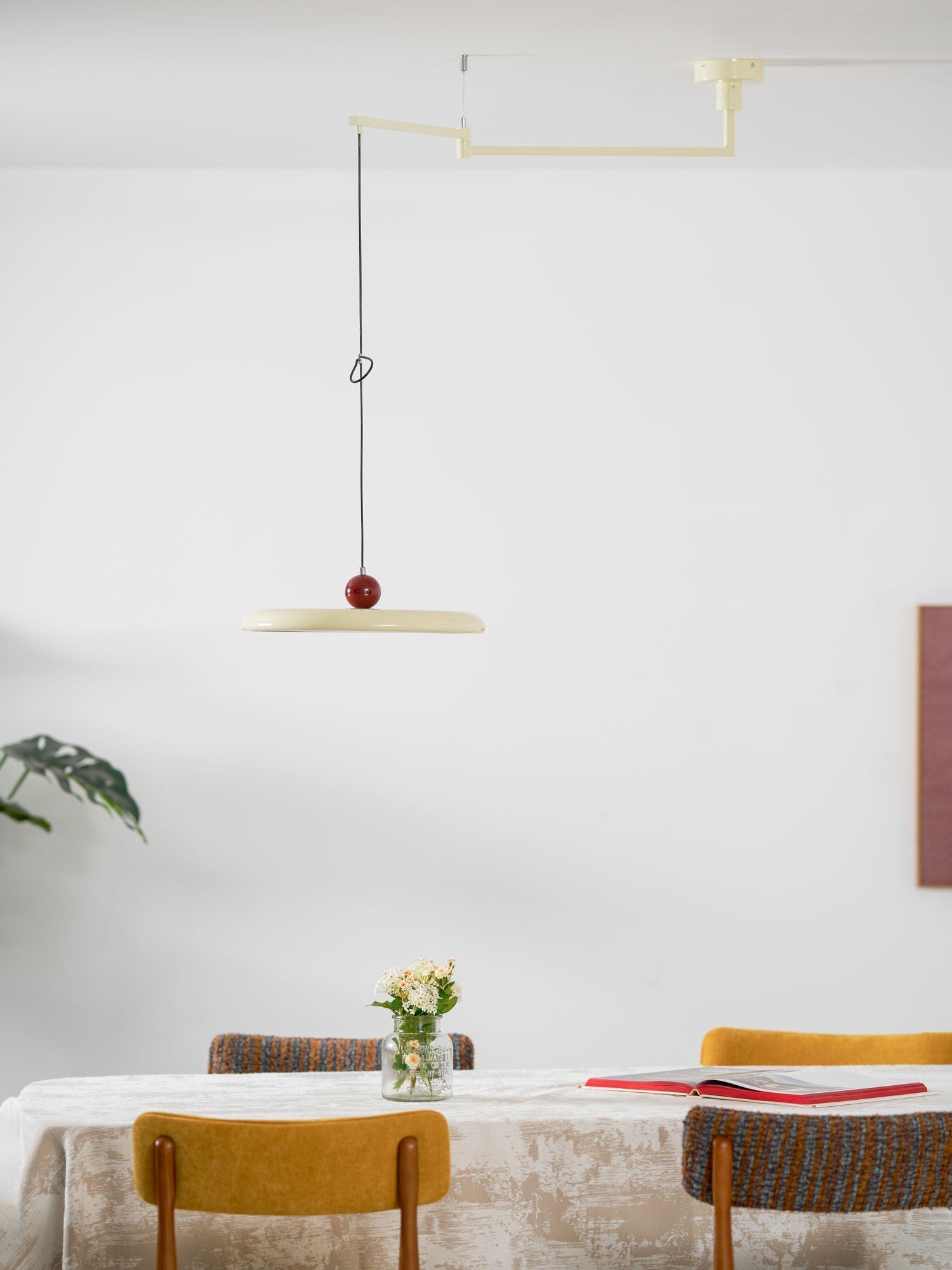Lola Swing Pendant Lamp - Blowlighting