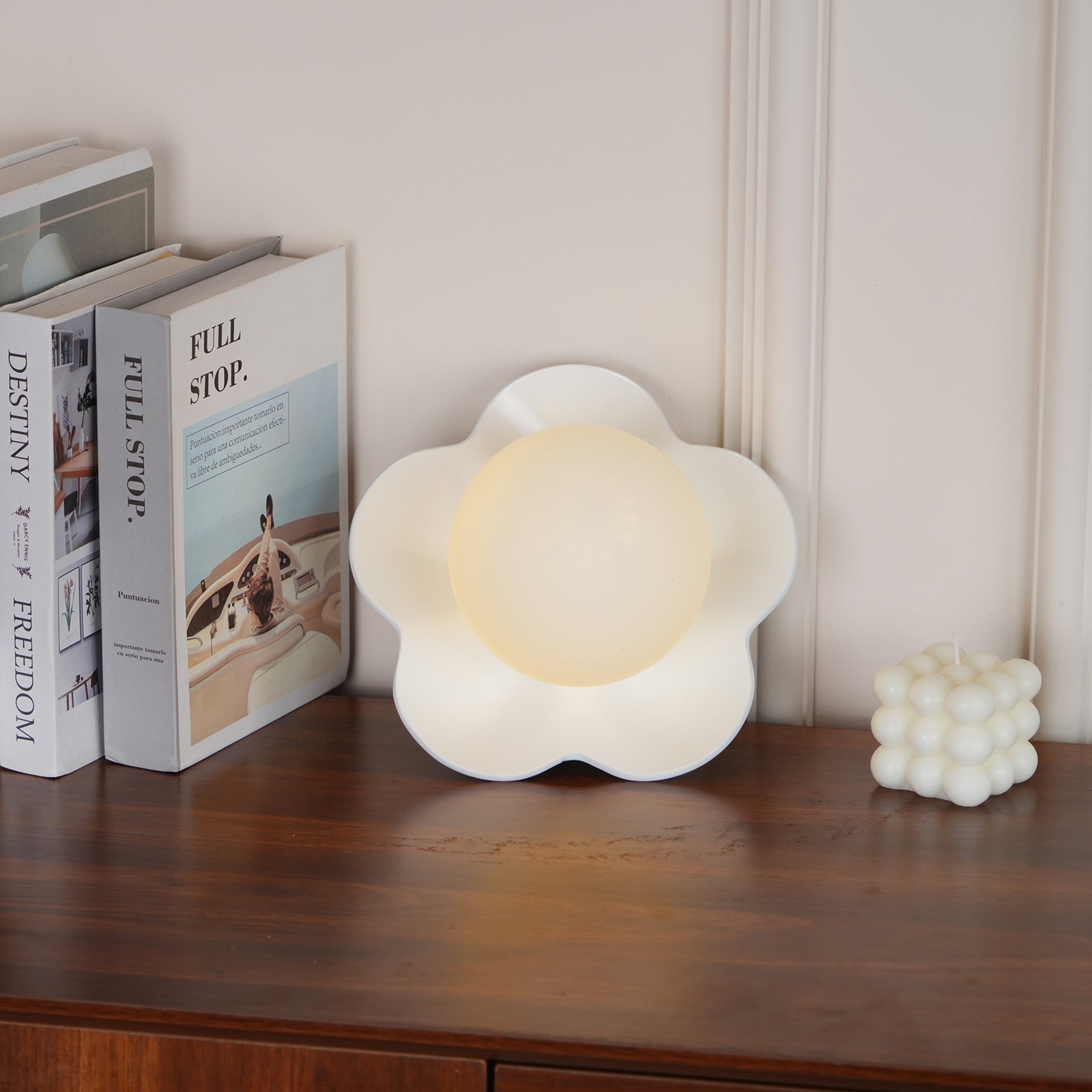 Petalia Wall Lamp - Letslighting