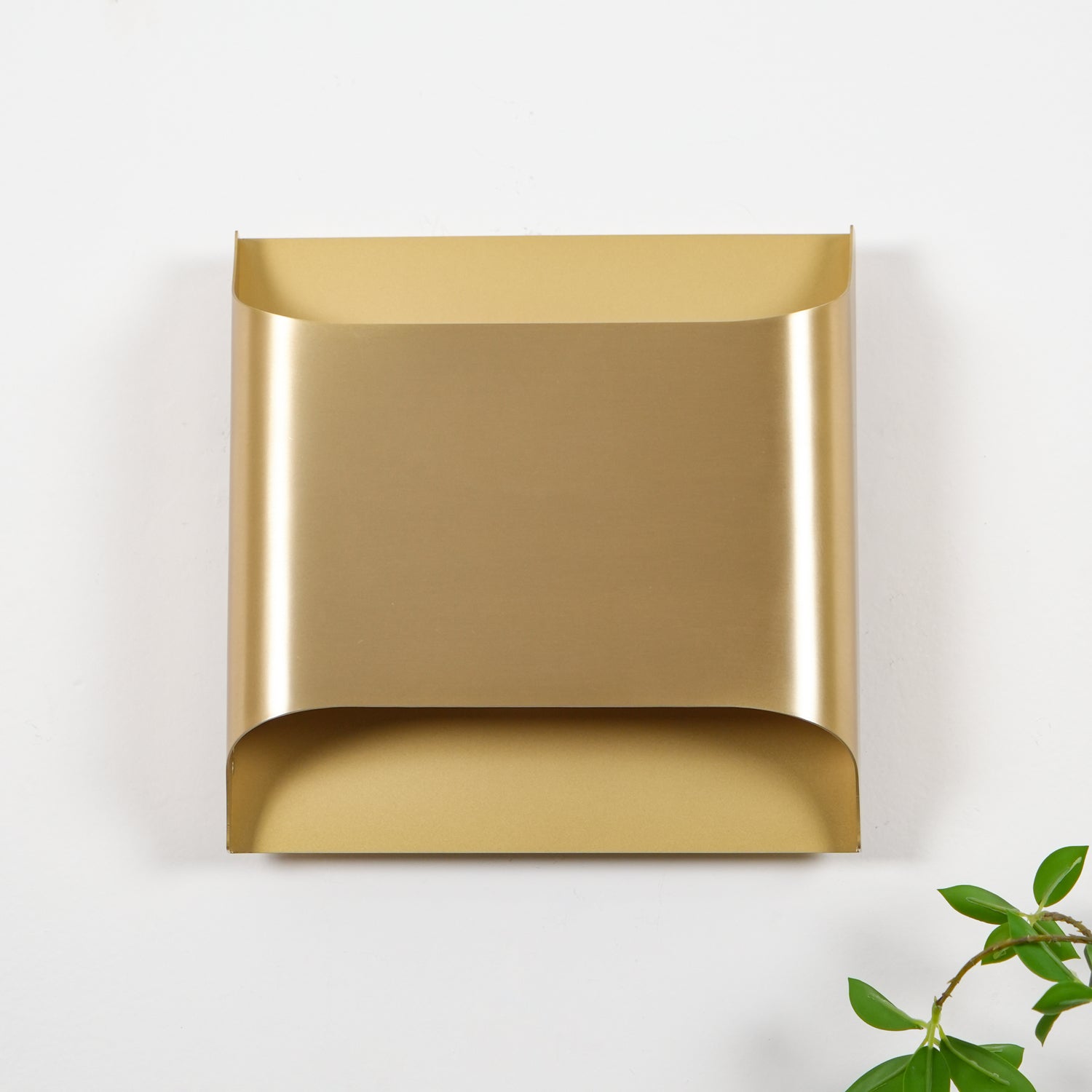 Leclerc Brass Wall Lamp - Blowlighting