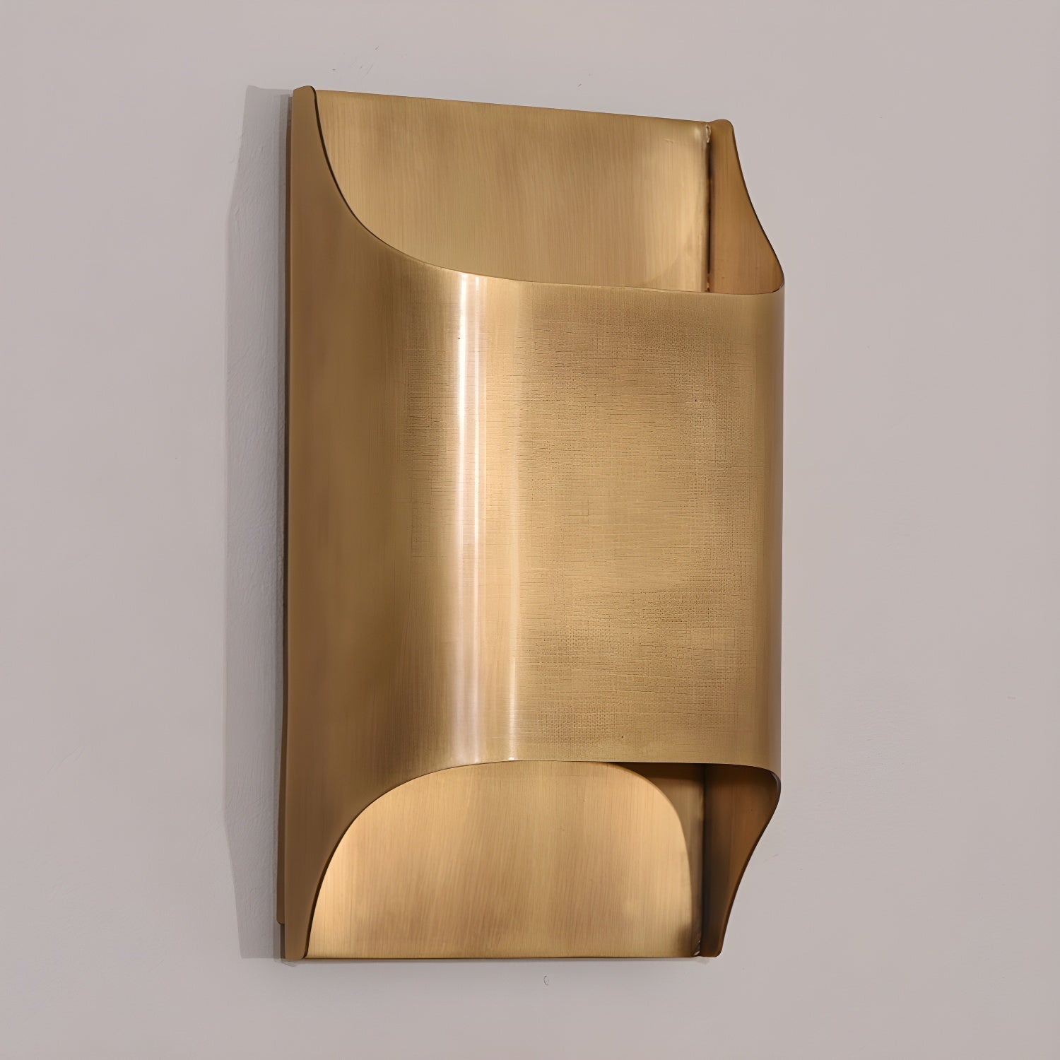 Leclerc Brass Wall Lamp - Blowlighting