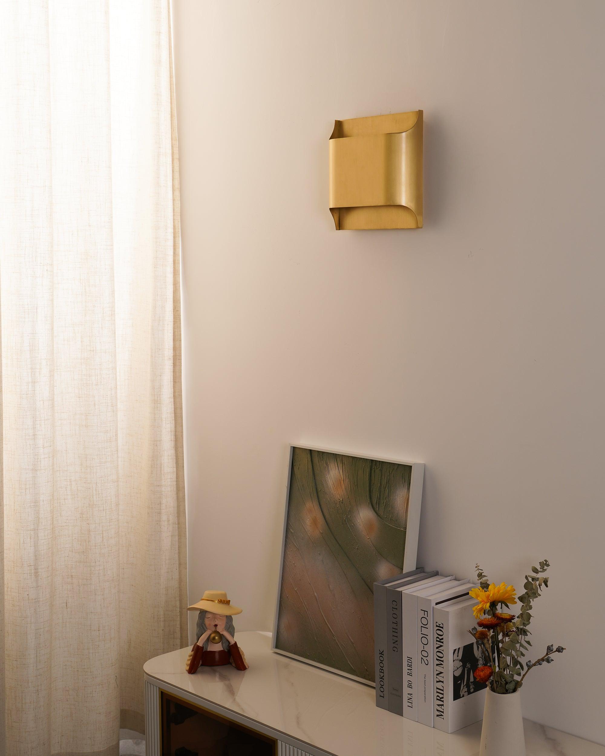Leclerc Brass Wall Lamp - Blowlighting