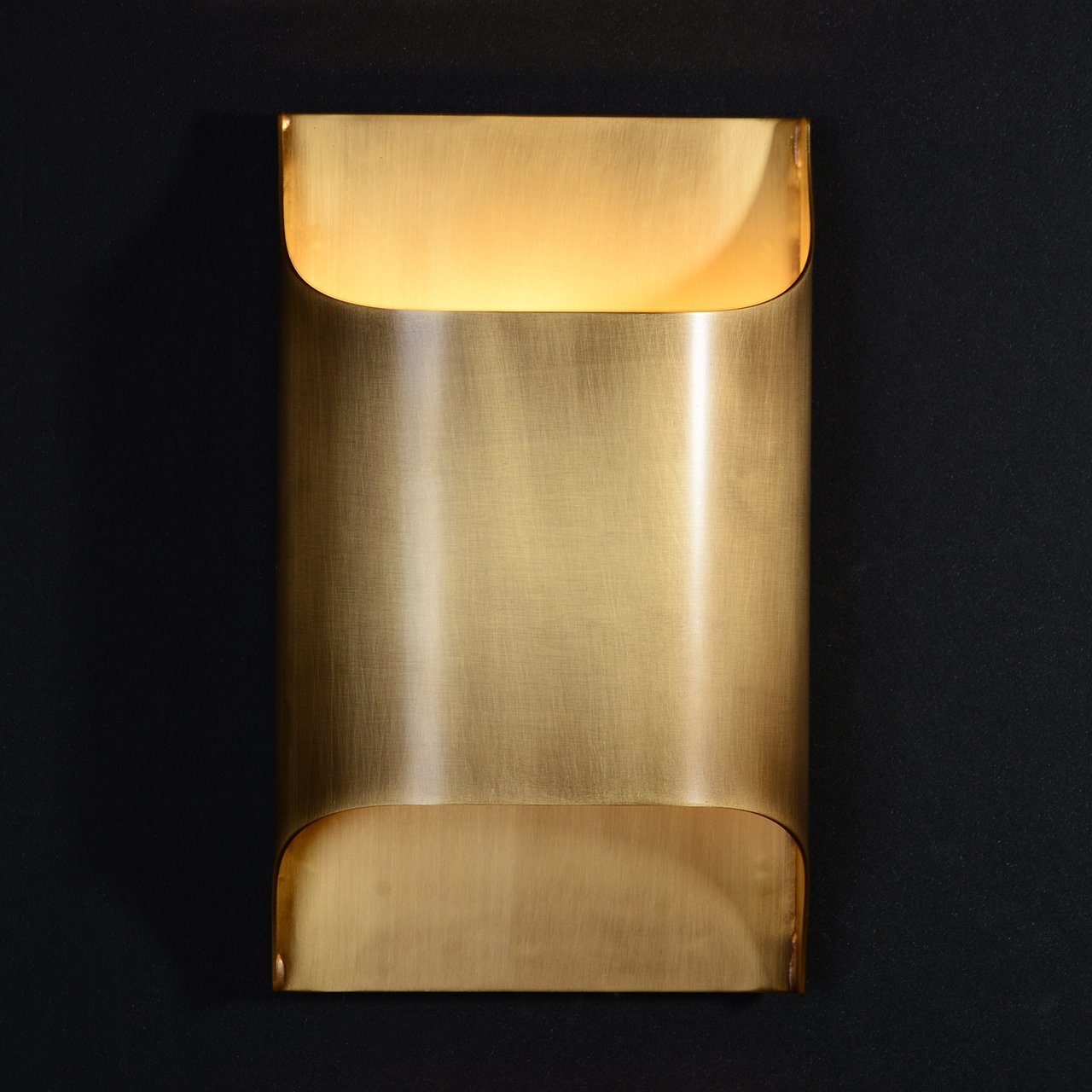 Leclerc Brass Wall Lamp - Blowlighting