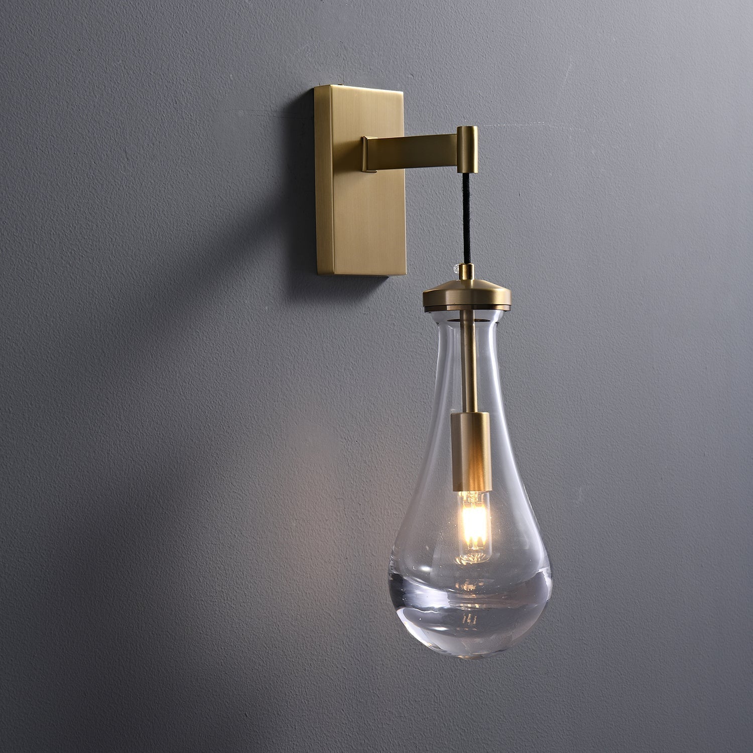 Leontine Glass Wall Lamp - Blowlighting