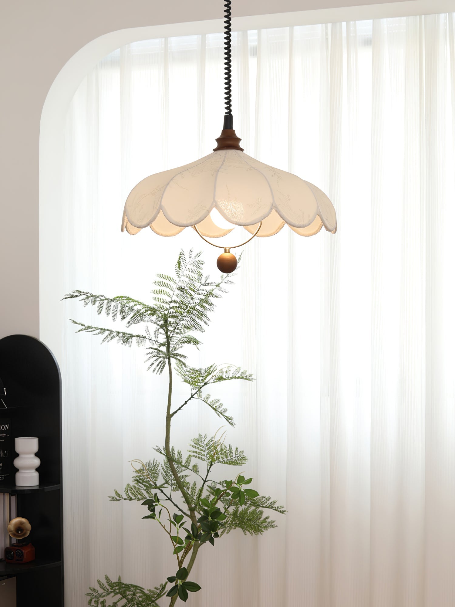 Lily Fabric Pendant Lamp - Blowlighting