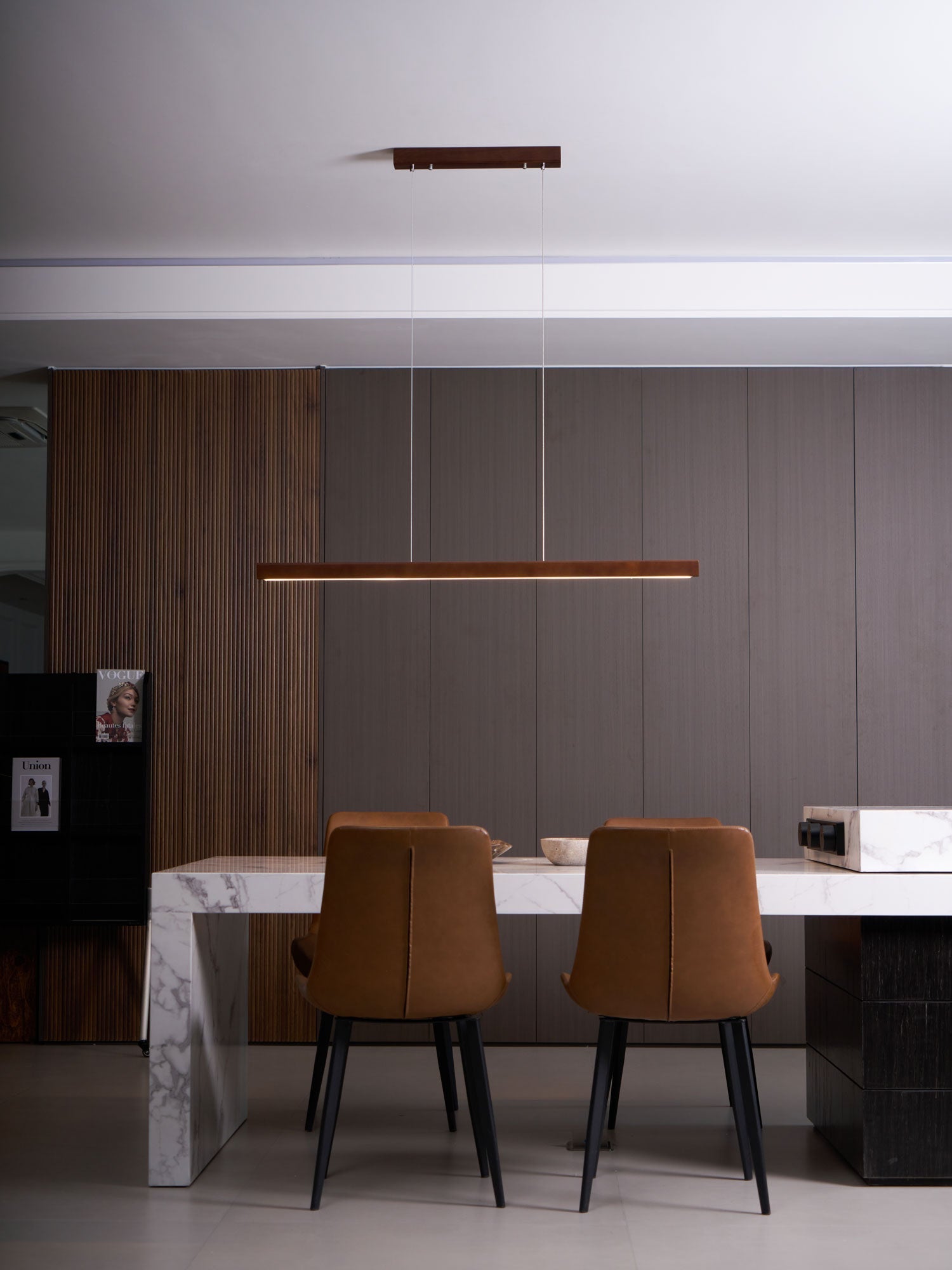 Linear Wooden Pendant Light - Blowlighting