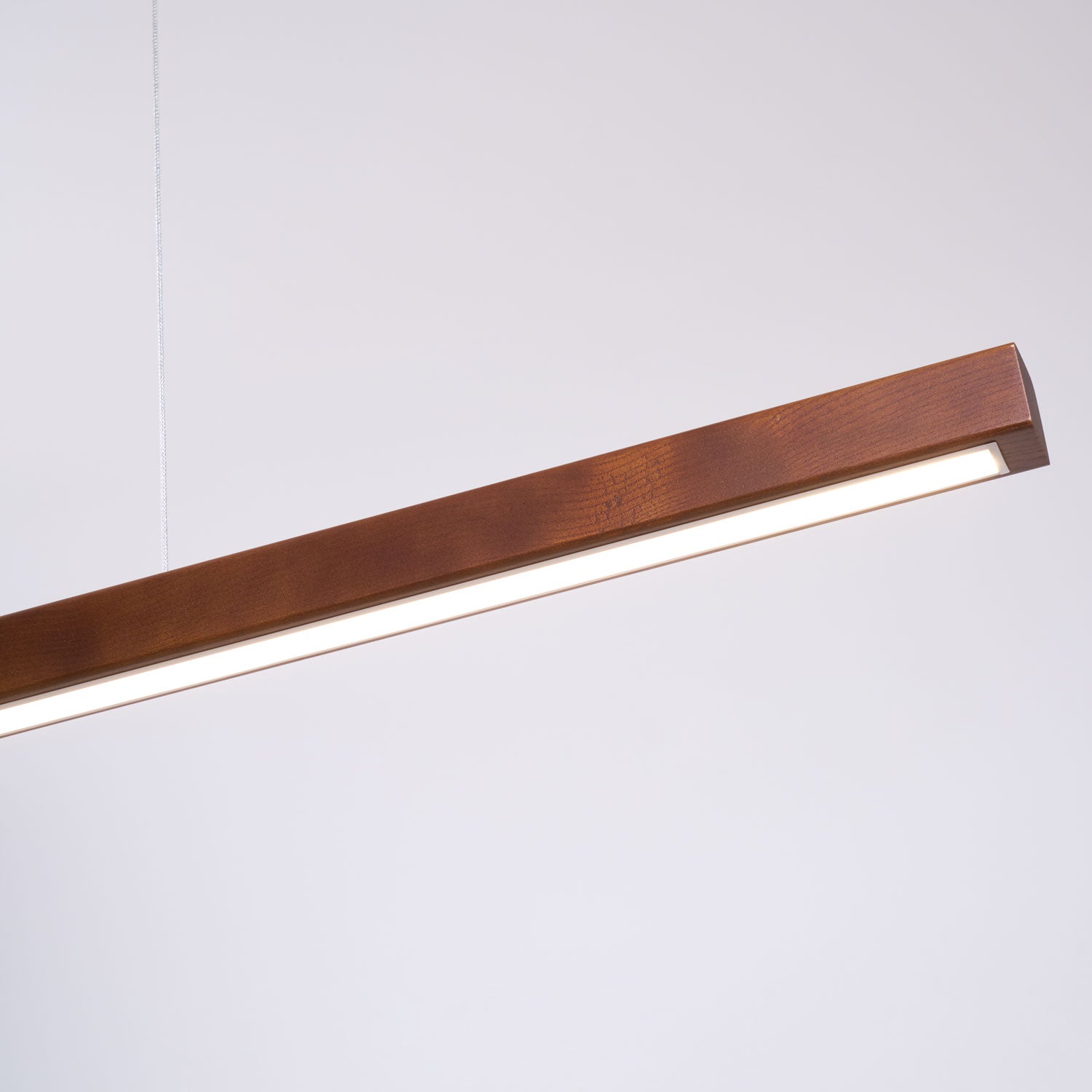 Linear Wooden Pendant Light - Blowlighting