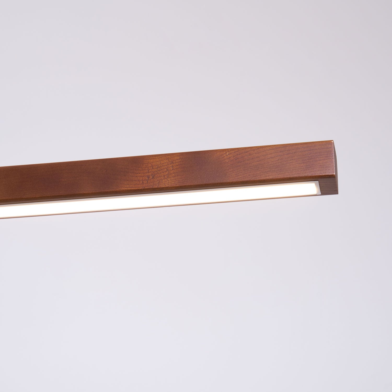 Linear Wooden Pendant Light - Blowlighting