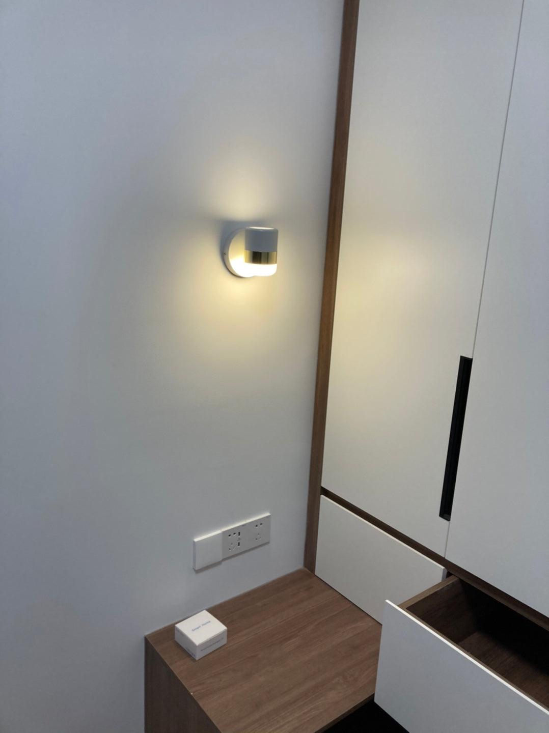 Adjustable Glass Wall Lamp - Blowlighting