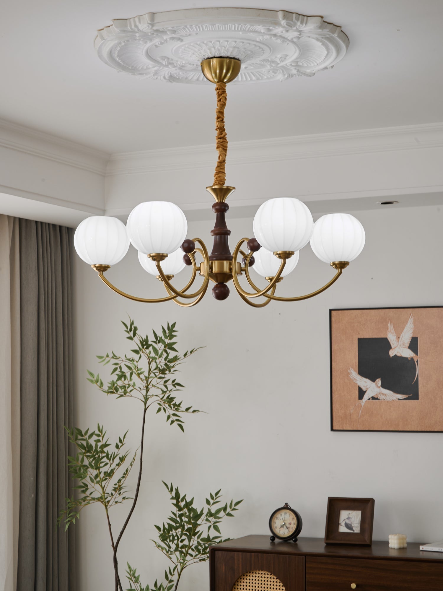 Livia Chandelier - Blowlighting