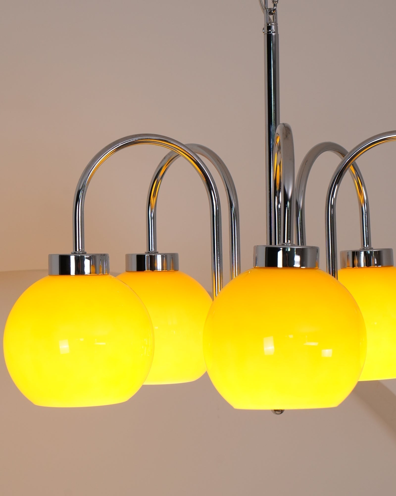 Loa Chandeliers - Blowlighting