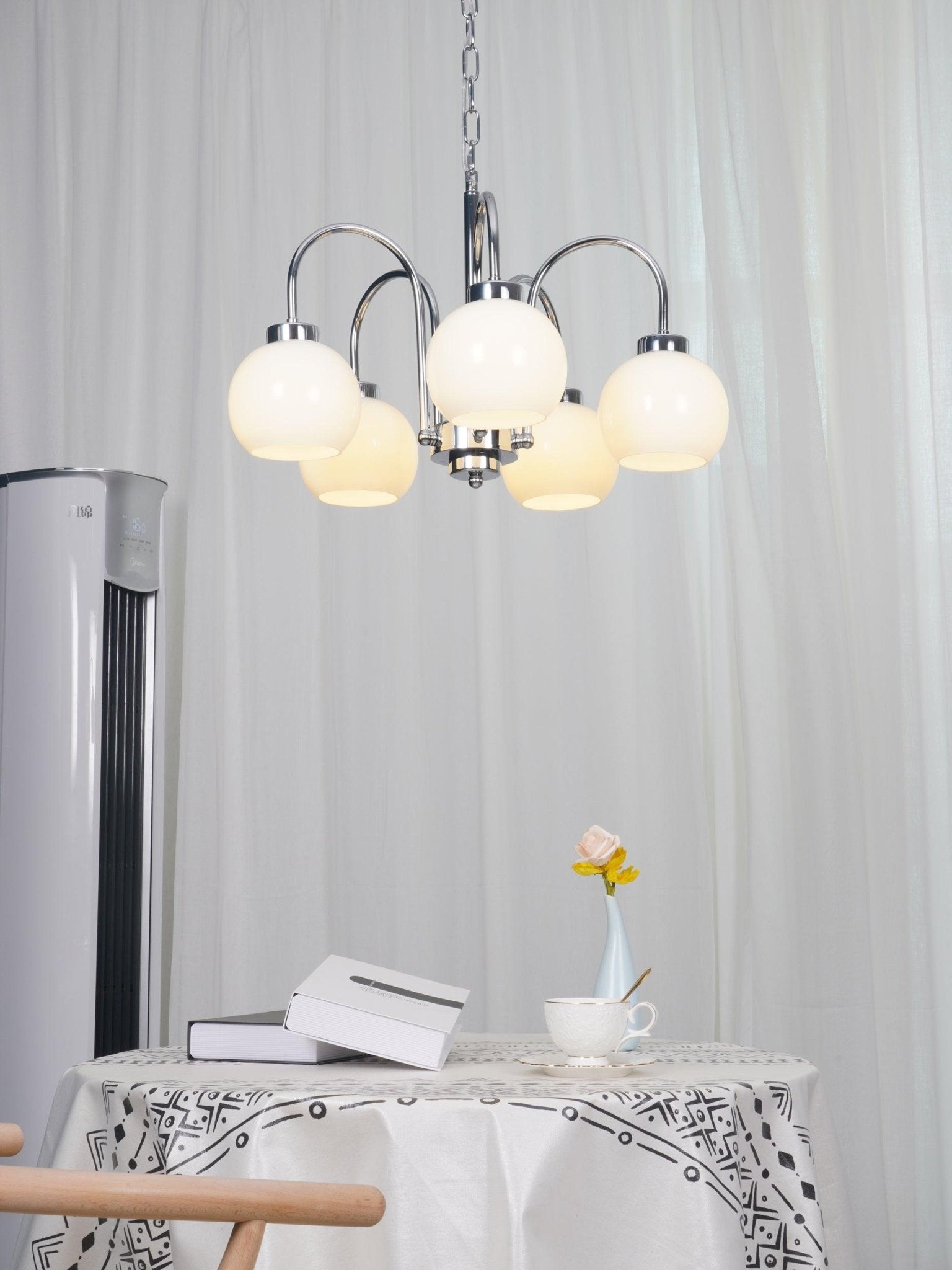 Loa Chandeliers - Blowlighting