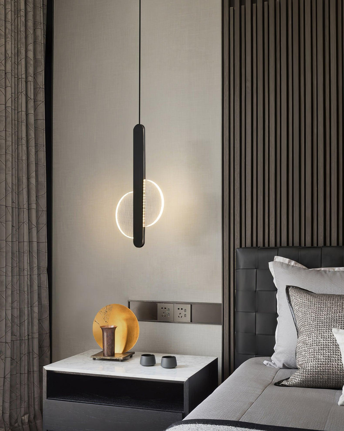 Loomis Pendant Lamp - Blowlighting