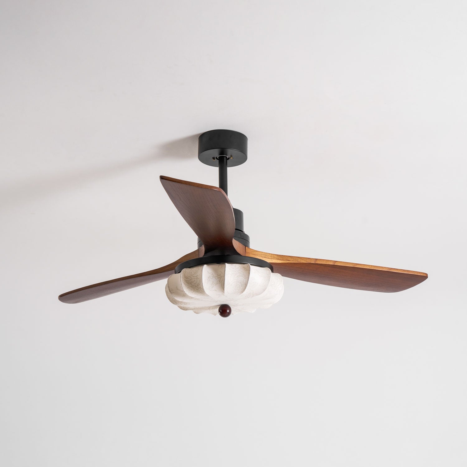 Ventilatore da Soffitto con Luce Jasper Bloom, evidenziazione delle caratteristiche