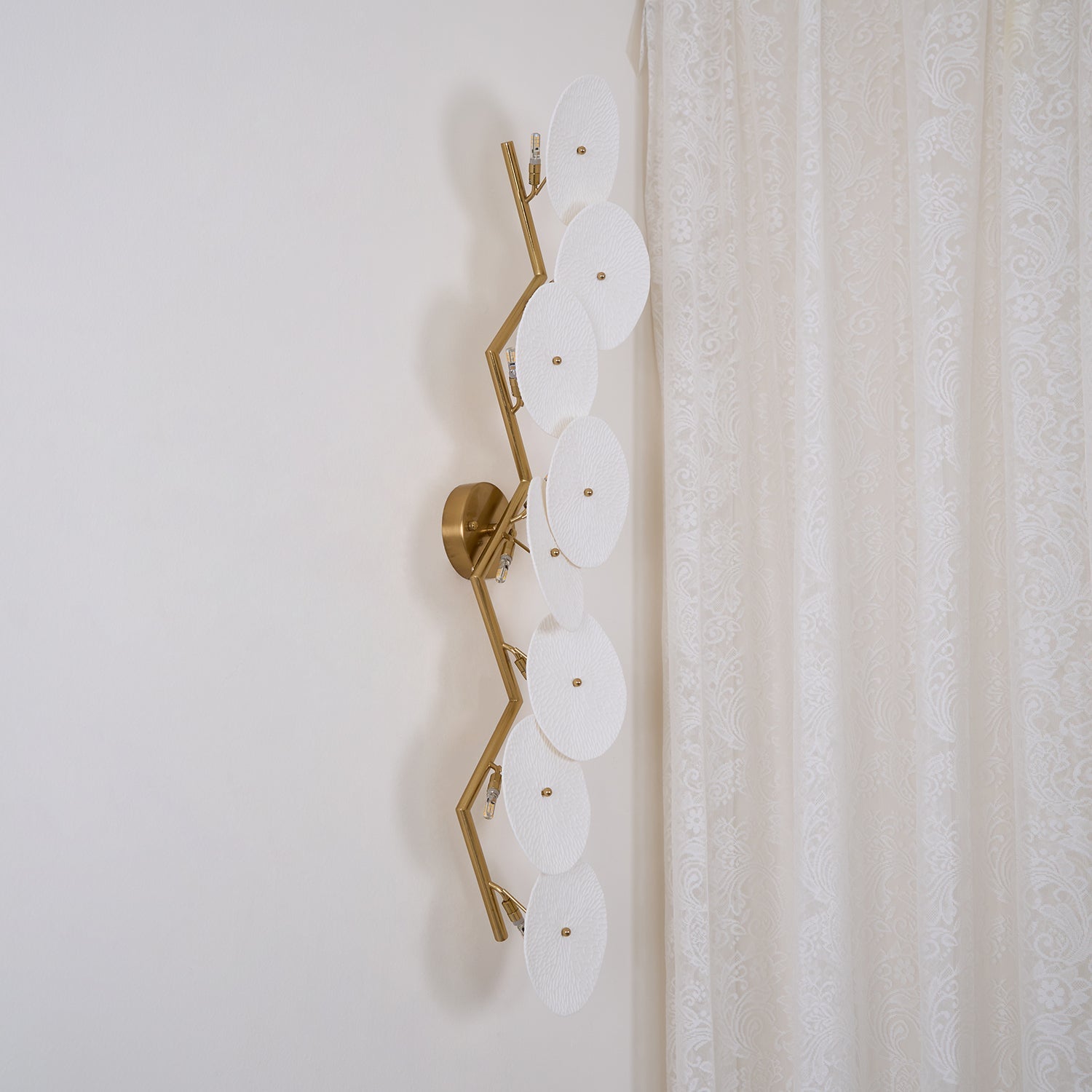 Lotus Petal Wall Lamp - Blowlighting