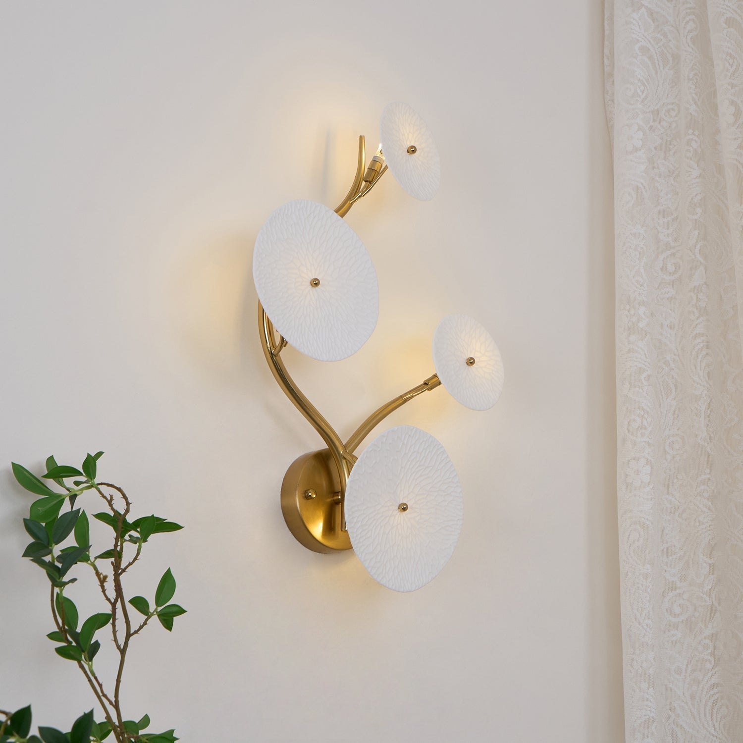 Lotus Petal Wall Lamp - Blowlighting
