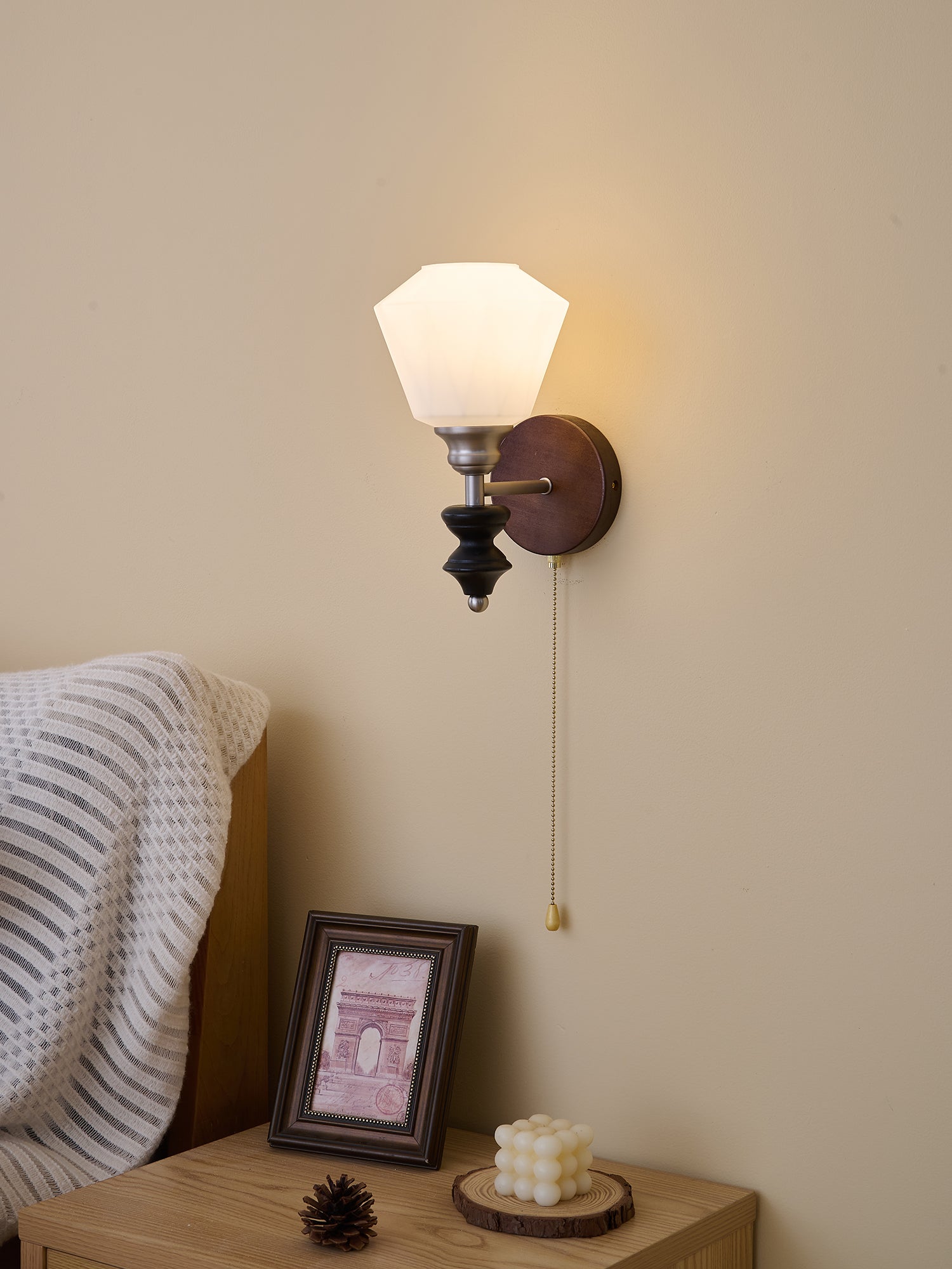 Lucille Wall Lamp - Blowlighting